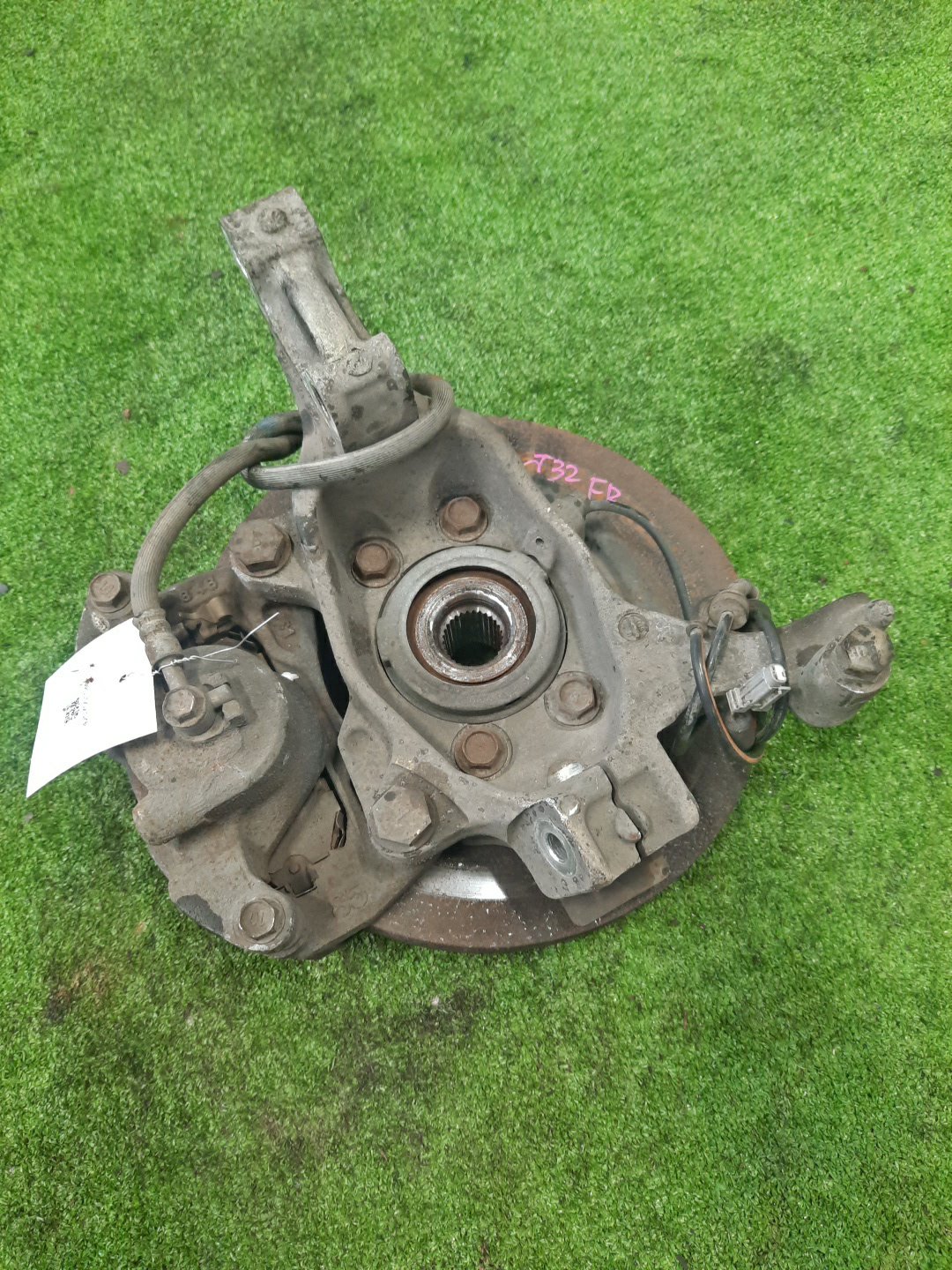 Ступица правая передняя NISSAN TEANA TNJ32, PJ32, J32 QR25DE, VQ35DE, VQ25DE 3 ракурс