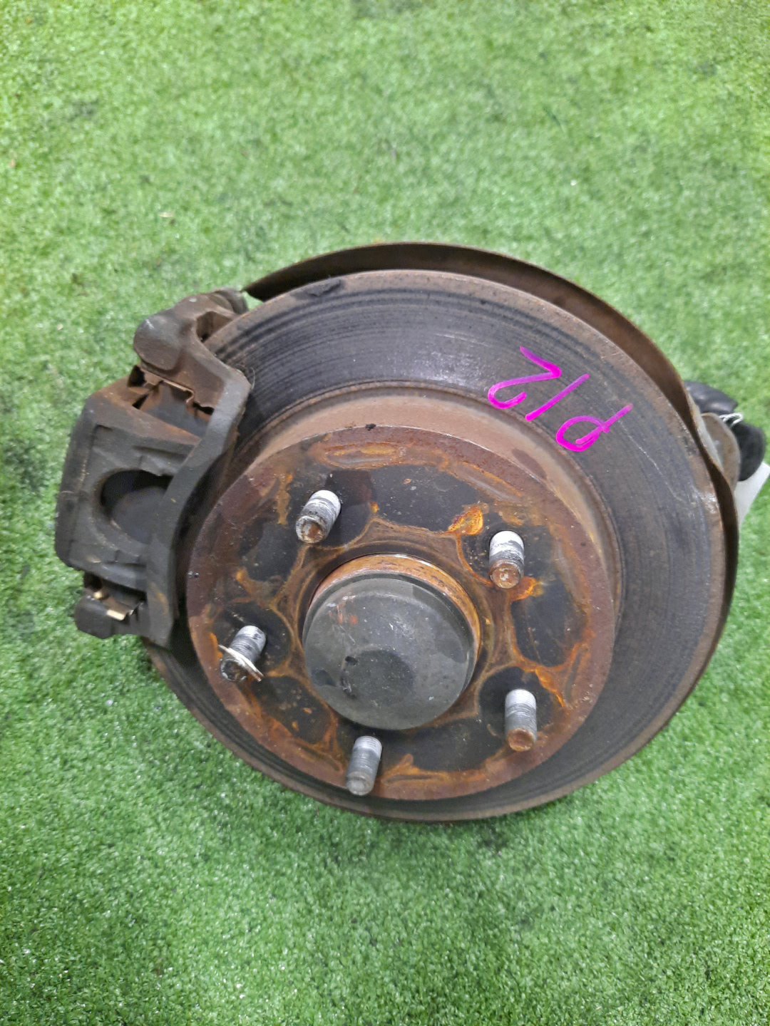 Ступица левая задняя NISSAN PRIMERA P12, QP12, TP12, HP12, RP12, WTP12, WHP12, WRP12 QR20DE, QG18DE, SR20VE, QR25DD 1 ракурс