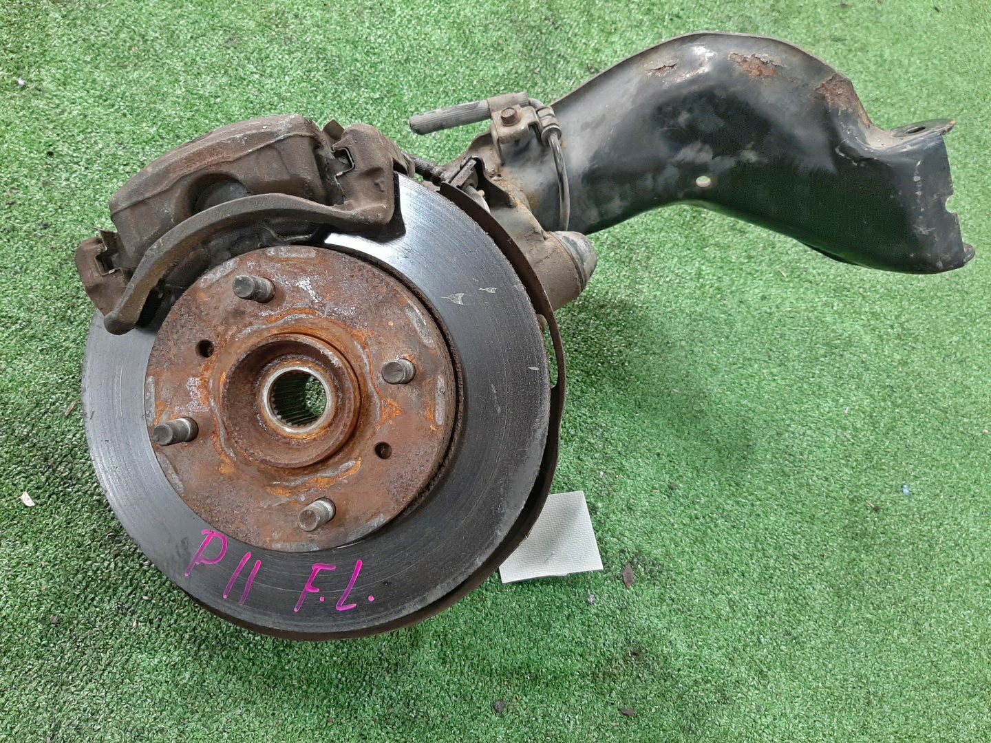 Ступица левая передняя NISSAN BLUEBIRD, PRIMERA SU14, U14, QU14, HU14, EU14, P11, WP11, QP11, HP11, WQP11, WHP11 CD20, SR20DE, QG18DE, QG18DD, SR18DE, SR20VE 1 ракурс