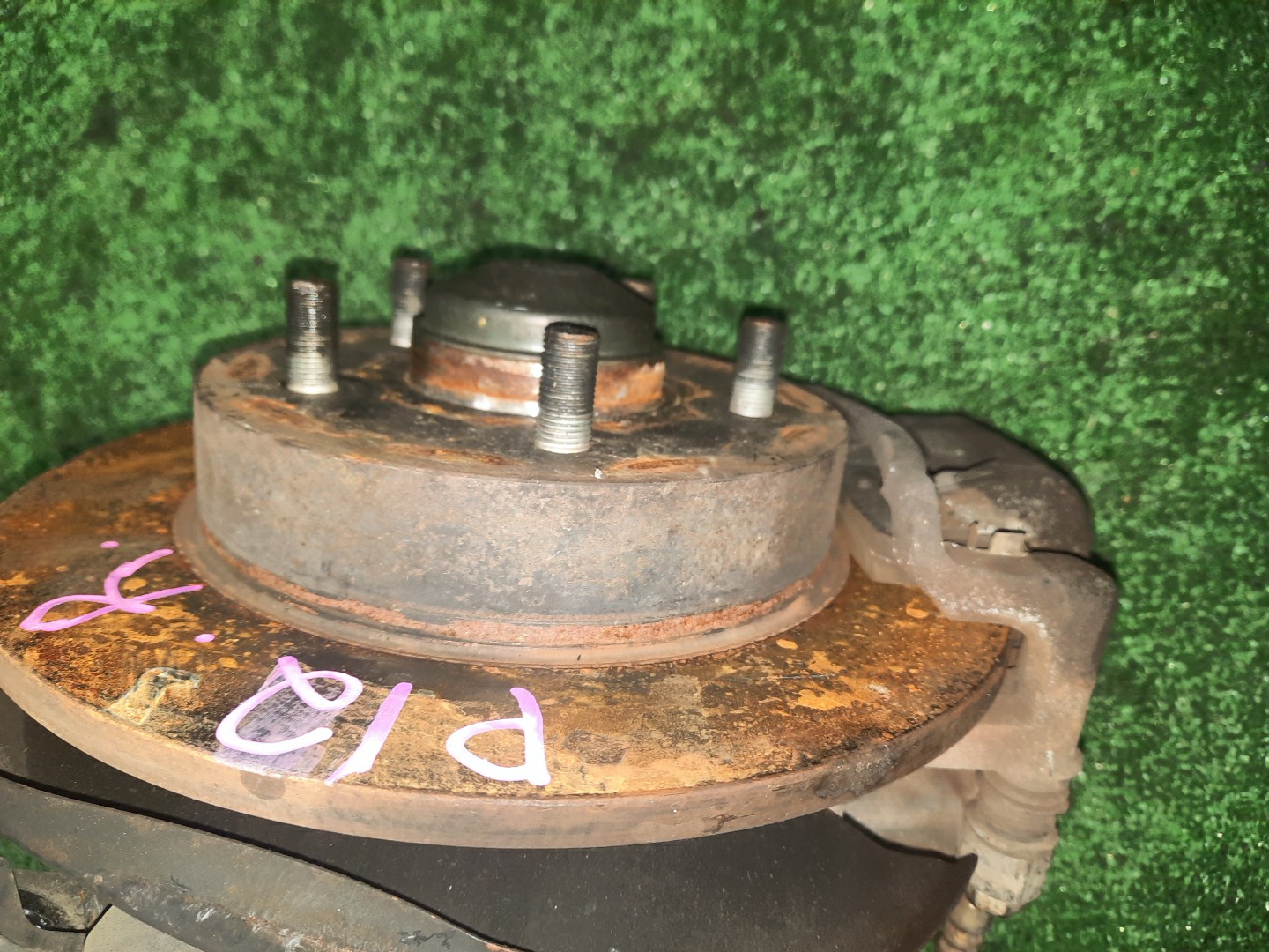 Ступица правая задняя NISSAN PRIMERA P12, QP12, TP12, HP12, RP12, WTP12, WHP12, WRP12 QR20DE, QG18DE, SR20VE, QR25DD 2 ракурс
