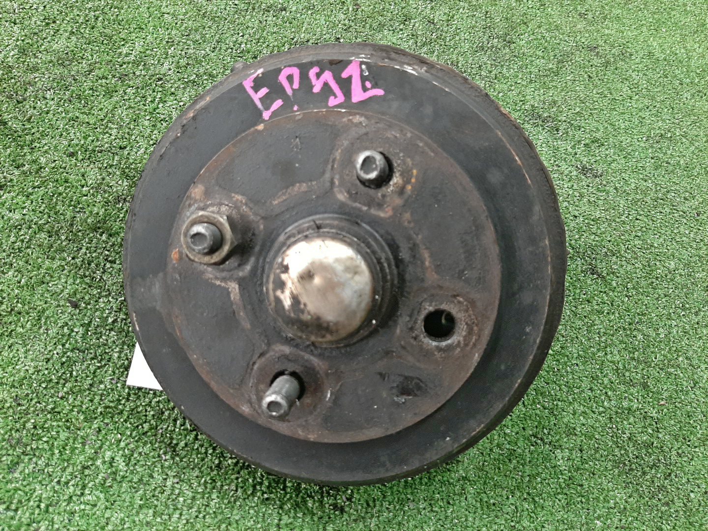 Ступица правая задняя TOYOTA STARLET EP82, EP91, NP90, NP80 4E-FE, 4E-F, 1N-T, 1N 1 ракурс