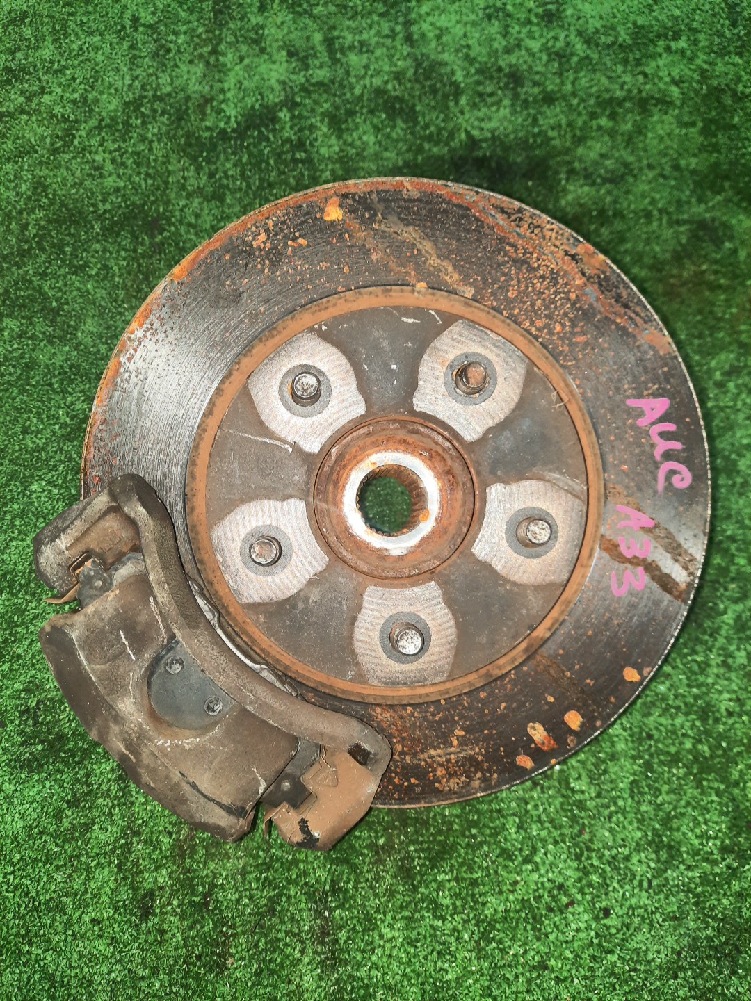 Ступица левая передняя NISSAN CEFIRO A33 VQ20DE, VQ25DD 1 ракурс