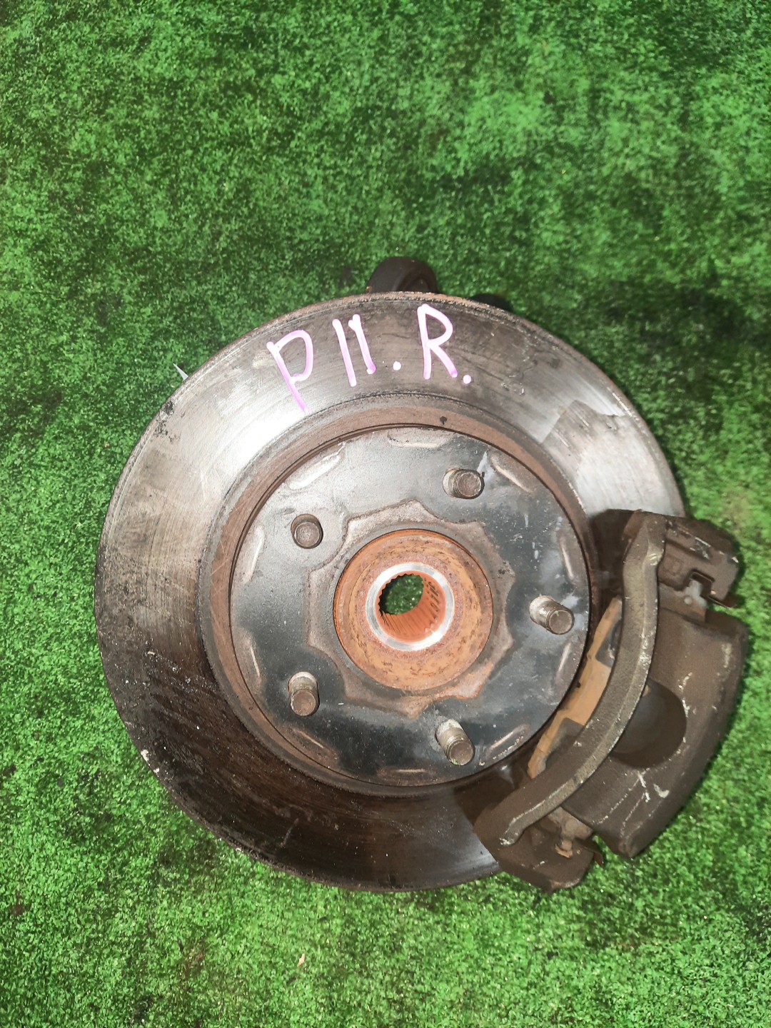 Ступица правая передняя NISSAN PRIMERA P12, QP12, TP12, HP12, RP12, WTP12, WHP12, WRP12 QG18DE, QR20DE, SR20VE, QR25DD 1 ракурс