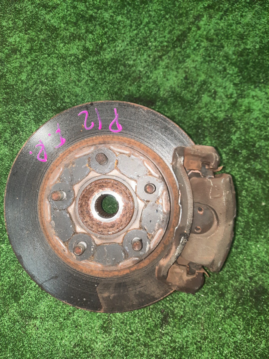 Ступица правая передняя NISSAN PRIMERA P12, QP12, TP12, HP12, RP12, WTP12, WHP12, WRP12 QG18DE, QR20DE, SR20VE, QR25DD 1 ракурс