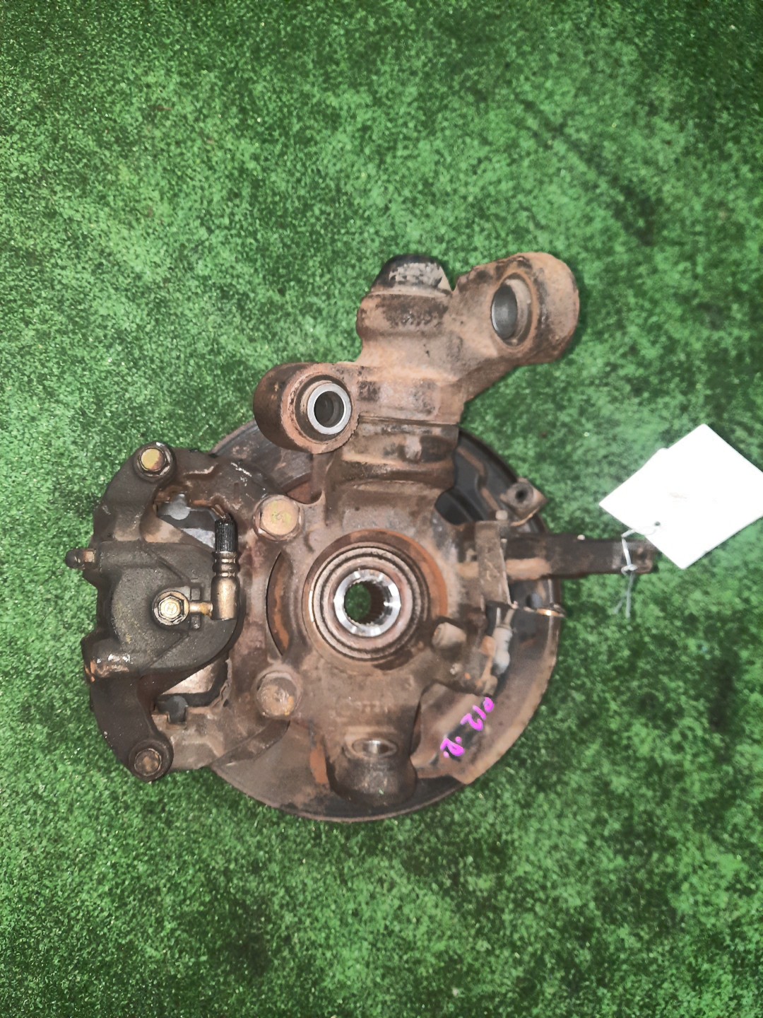 Ступица правая передняя NISSAN PRIMERA P12, QP12, TP12, HP12, RP12, WTP12, WHP12, WRP12 QG18DE, QR20DE, SR20VE, QR25DD 3 ракурс