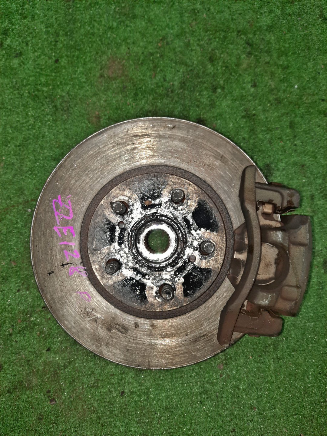 Ступица правая передняя TOYOTA COROLLA, COROLLA SPACIO, COROLLA FIELDER, ALLEX, COROLLA RUNX ZZE122, NZE121N, ZZE122N, ZZE122G 1ZZ-FE, 1NZ-FE 1 ракурс