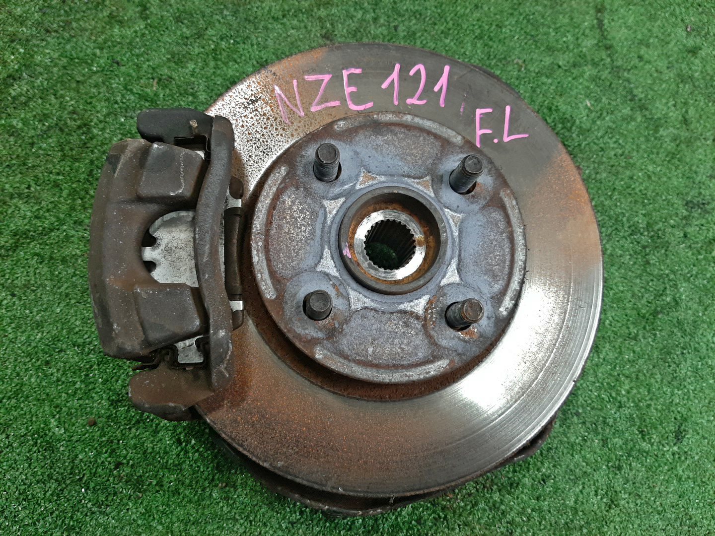 Ступица левая передняя TOYOTA COROLLA, COROLLA FIELDER, ALLEX, COROLLA RUNX NZE121 1NZ-FE 1 ракурс