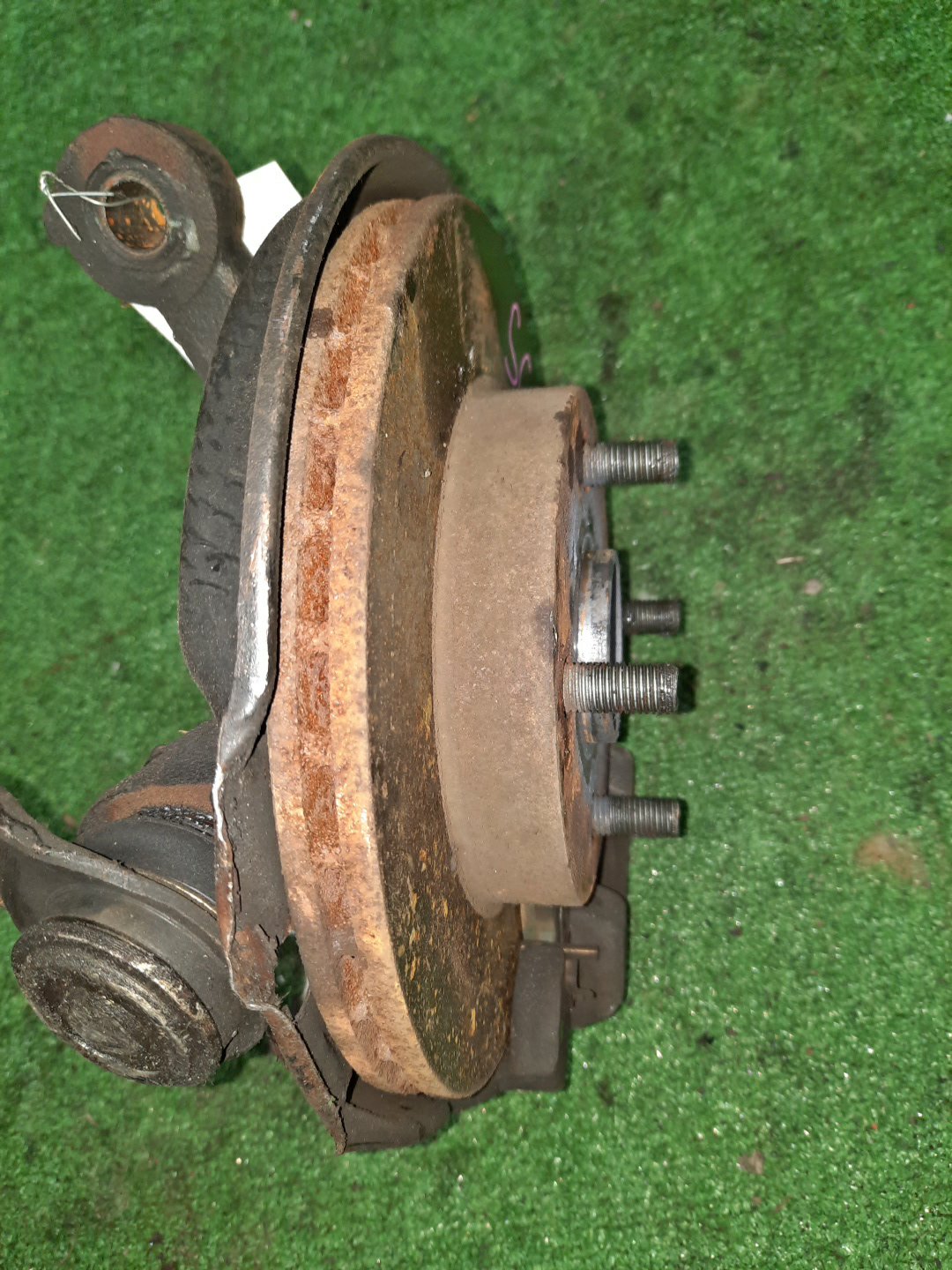 Ступица правая передняя TOYOTA PLATZ, VITZ SCP11, SCP10, SCP13 1SZ-FE, 2SZ-FE 2 ракурс