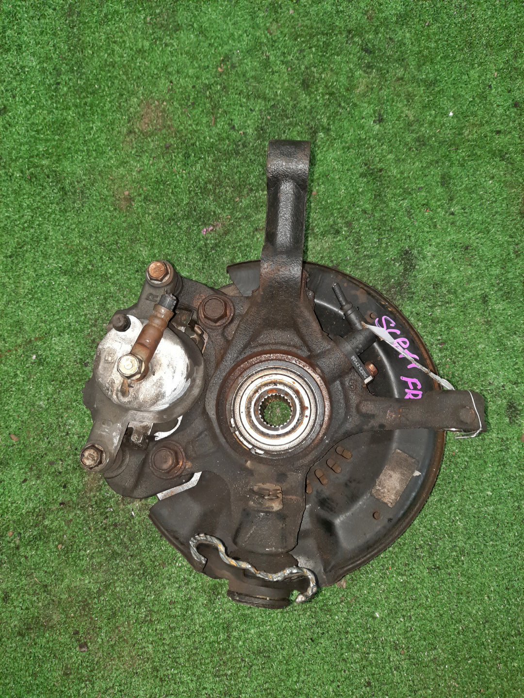 Ступица правая передняя TOYOTA PLATZ, VITZ SCP11, SCP10, SCP13 1SZ-FE, 2SZ-FE 3 ракурс