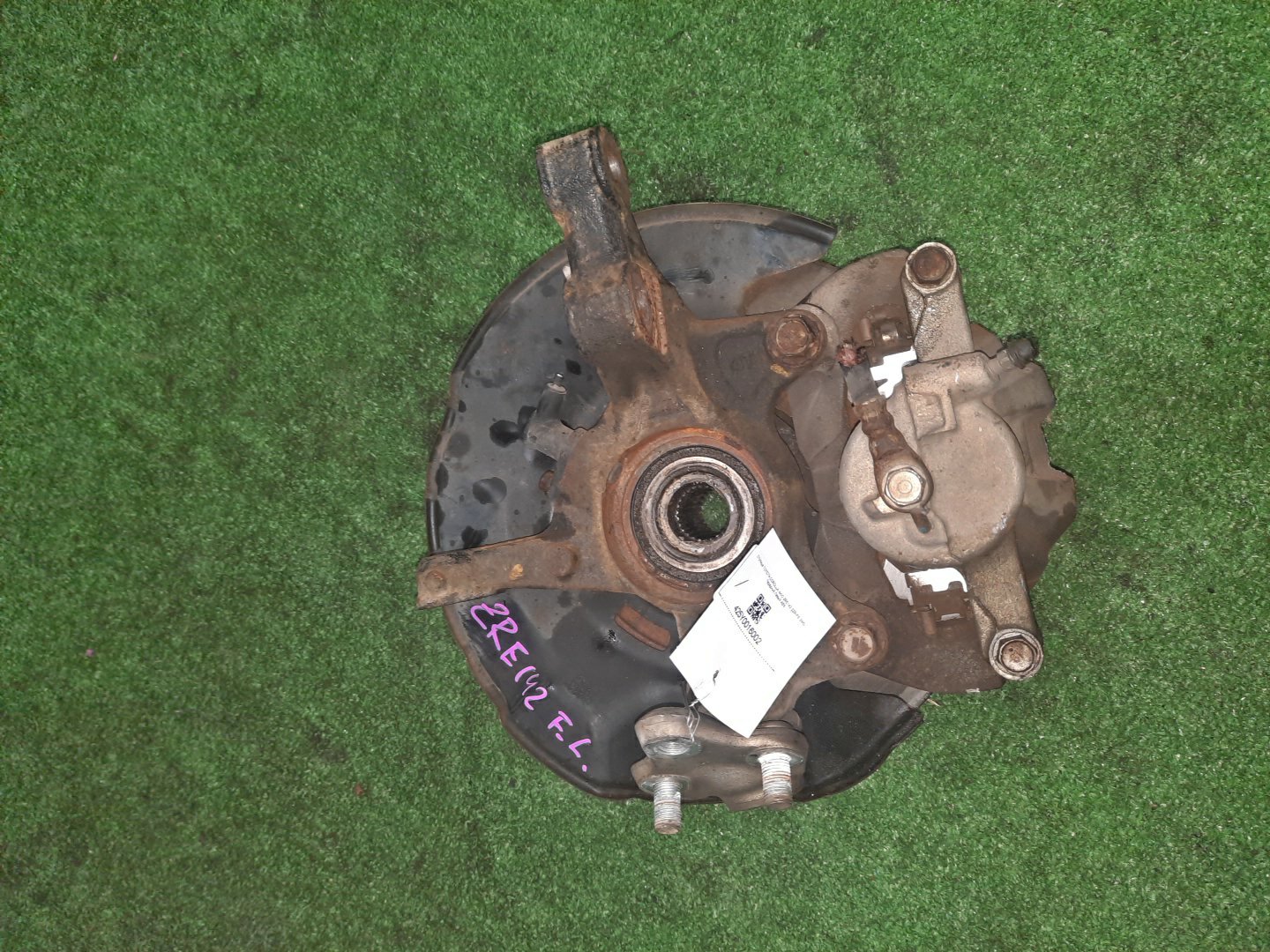 Ступица левая передняя TOYOTA AXIO, COROLLA FIELDER, COROLLA  AXIO, FIELDER NZE141, ZRE142, ZRE142G, NZE141G 1NZ-FE, 2ZR-FAE, 2ZR-FE 3 ракурс