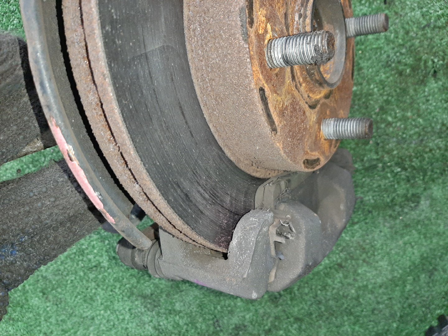Ступица левая передняя TOYOTA PLATZ, VITZ SCP11, SCP10, SCP13 1SZ-FE, 2SZ-FE 2 ракурс