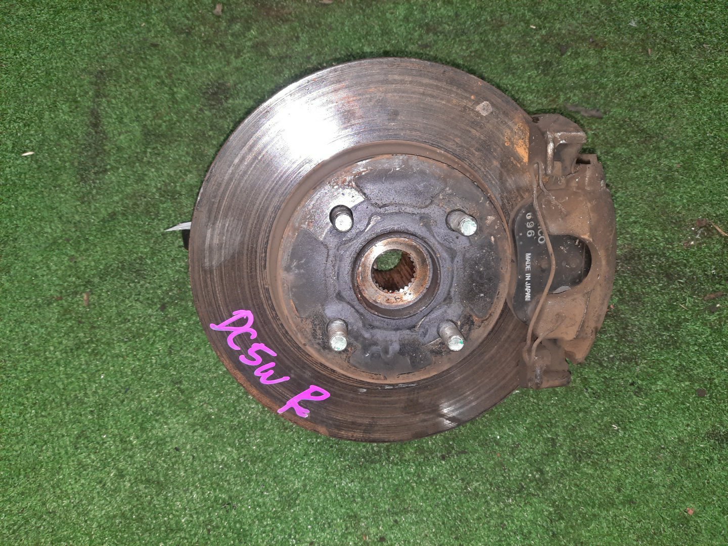 Ступица правая передняя MAZDA DEMIO, VERISA DY3W, DY5W, DY3R, DY5R, DC5R, DC5W ZJ-VE, ZY-VE 1 ракурс