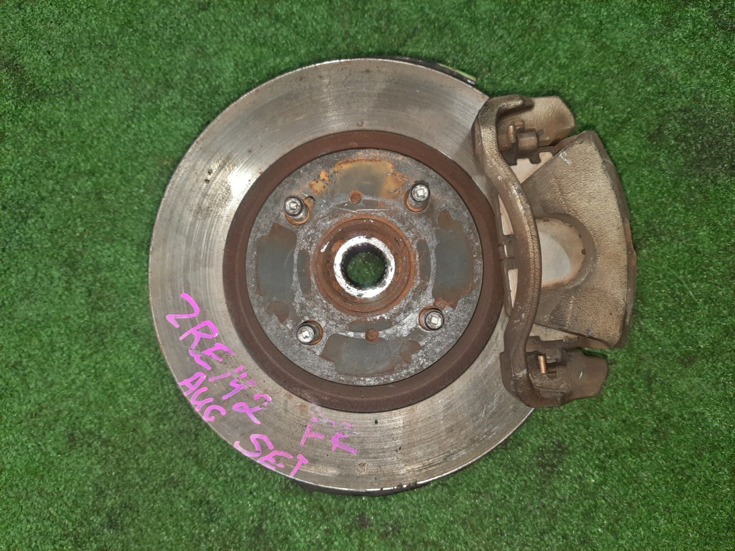 Ступица правая передняя TOYOTA AXIO, COROLLA FIELDER, COROLLA  AXIO, FIELDER NZE141, ZRE142, ZRE142G, NZE141G 1NZ-FE, 2ZR-FAE, 2ZR-FE 1 ракурс