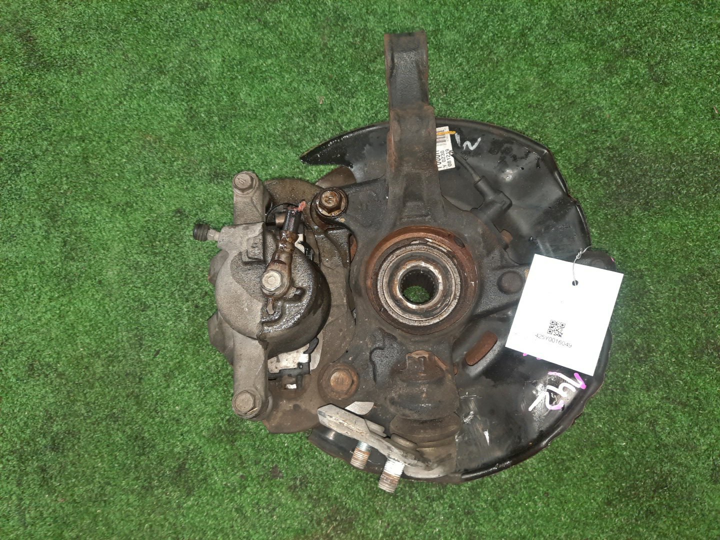 Ступица правая передняя TOYOTA AXIO, COROLLA FIELDER, COROLLA  AXIO, FIELDER NZE141, ZRE142, ZRE142G, NZE141G 1NZ-FE, 2ZR-FAE, 2ZR-FE 2 ракурс