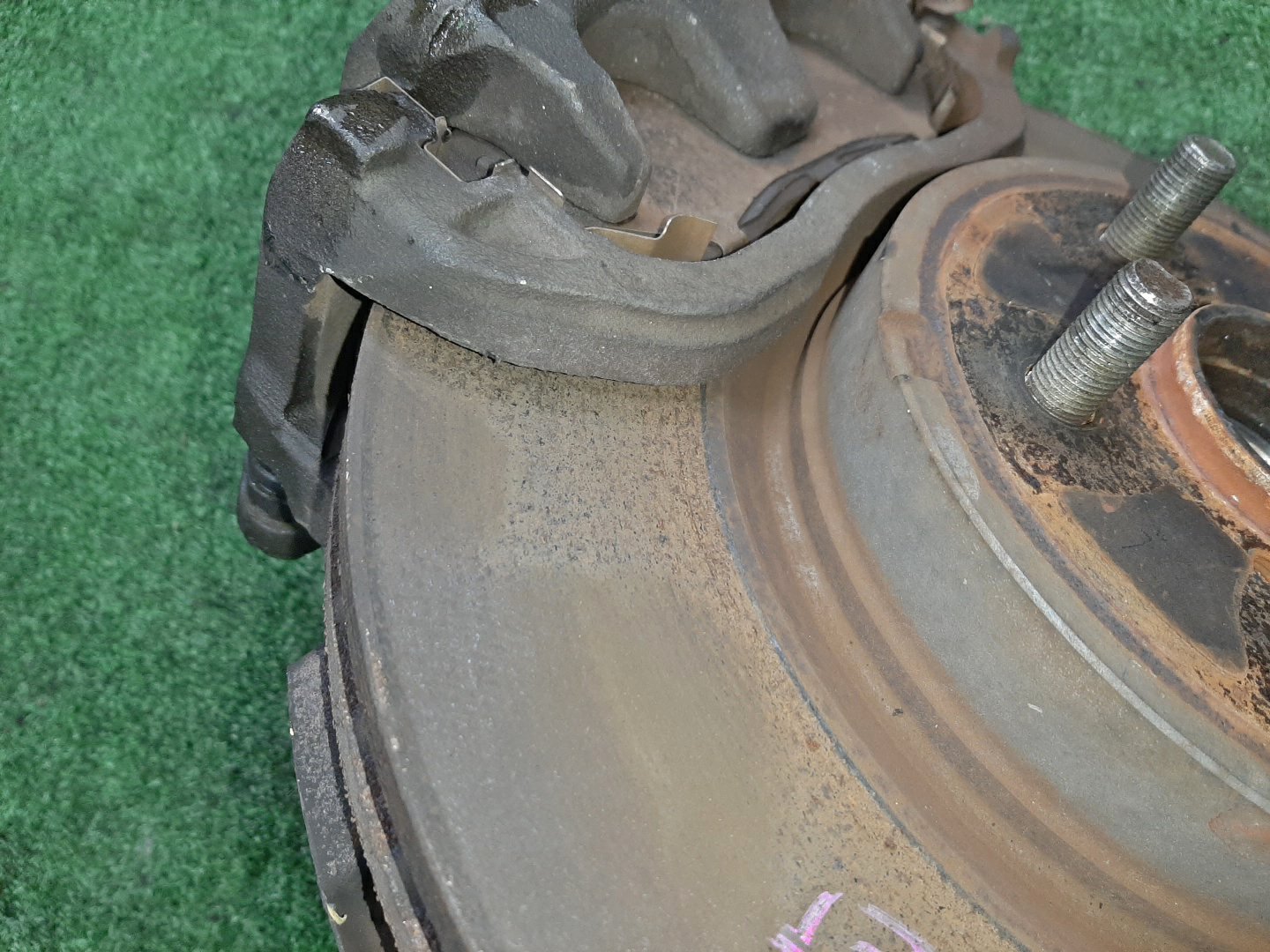 Ступица левая передняя SUBARU LEGACY, OUTBACK, LEGACY B4 BL5, BP5, BPE, BLE, BL9, BP9 EJ20DE, EJ20T, EJ20E, EZ30DE, EJ25E 2 ракурс