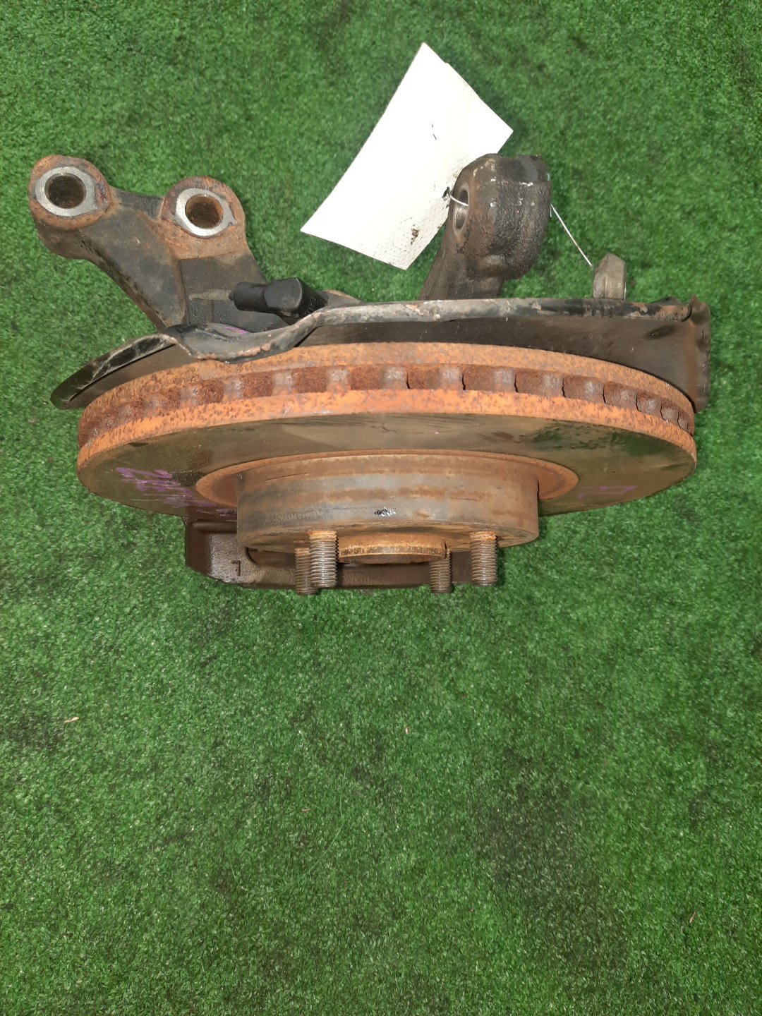 Ступица левая передняя TOYOTA AXIO, COROLLA FIELDER, COROLLA  AXIO, FIELDER NZE141, ZRE142, ZRE142G, NZE141G 1NZ-FE, 2ZR-FAE, 2ZR-FE 3 ракурс
