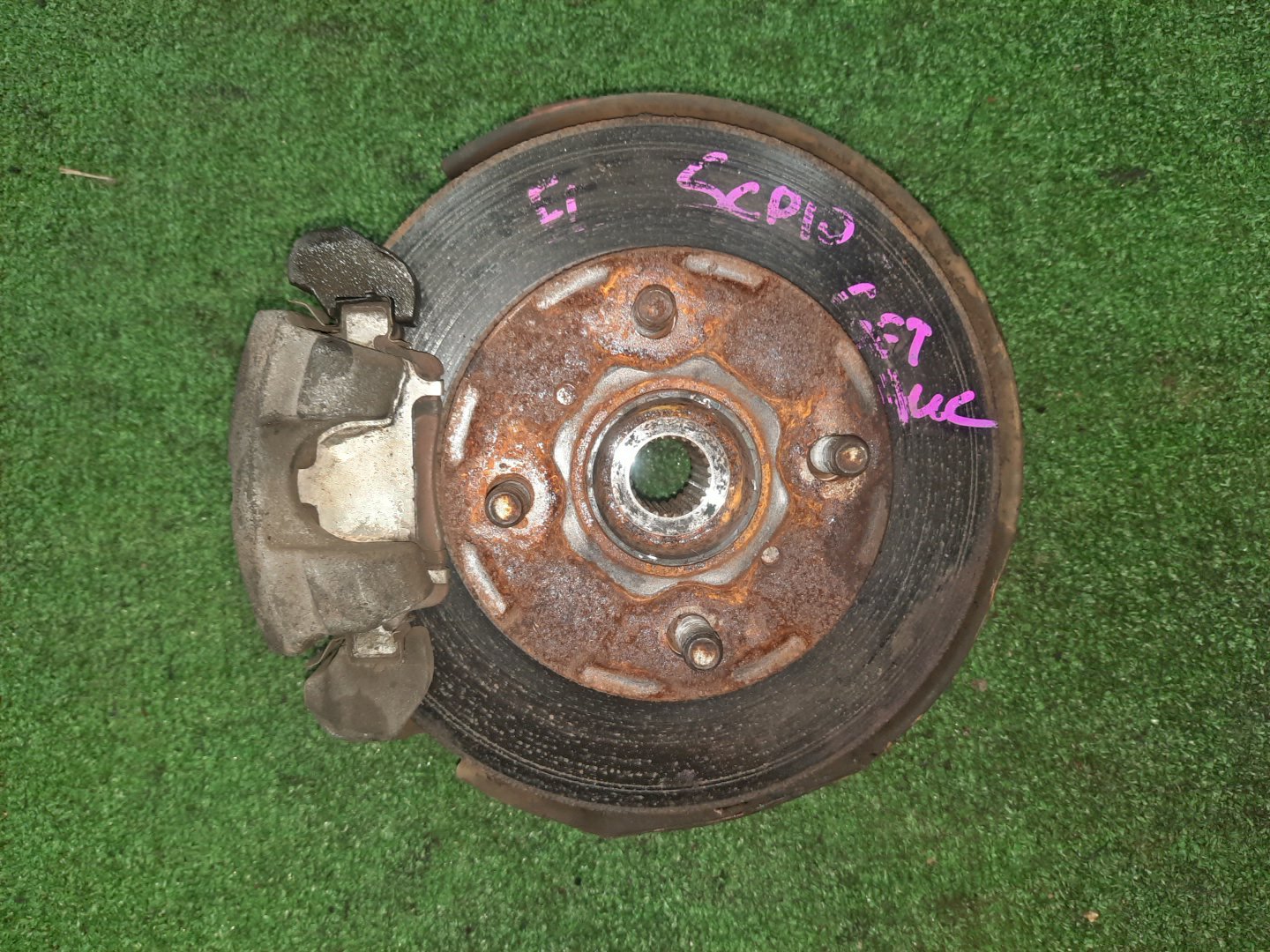 Ступица левая передняя TOYOTA PLATZ, VITZ SCP11, SCP10, SCP13 1SZ-FE, 2SZ-FE 1 ракурс