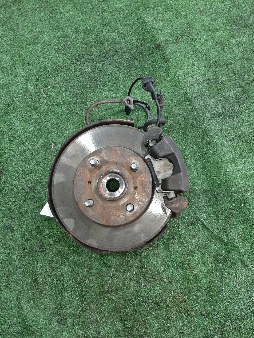 Ступица правая передняя TOYOTA PLATZ, VITZ SCP11, SCP10, SCP13 1SZ-FE, 2SZ-FE 1 ракурс