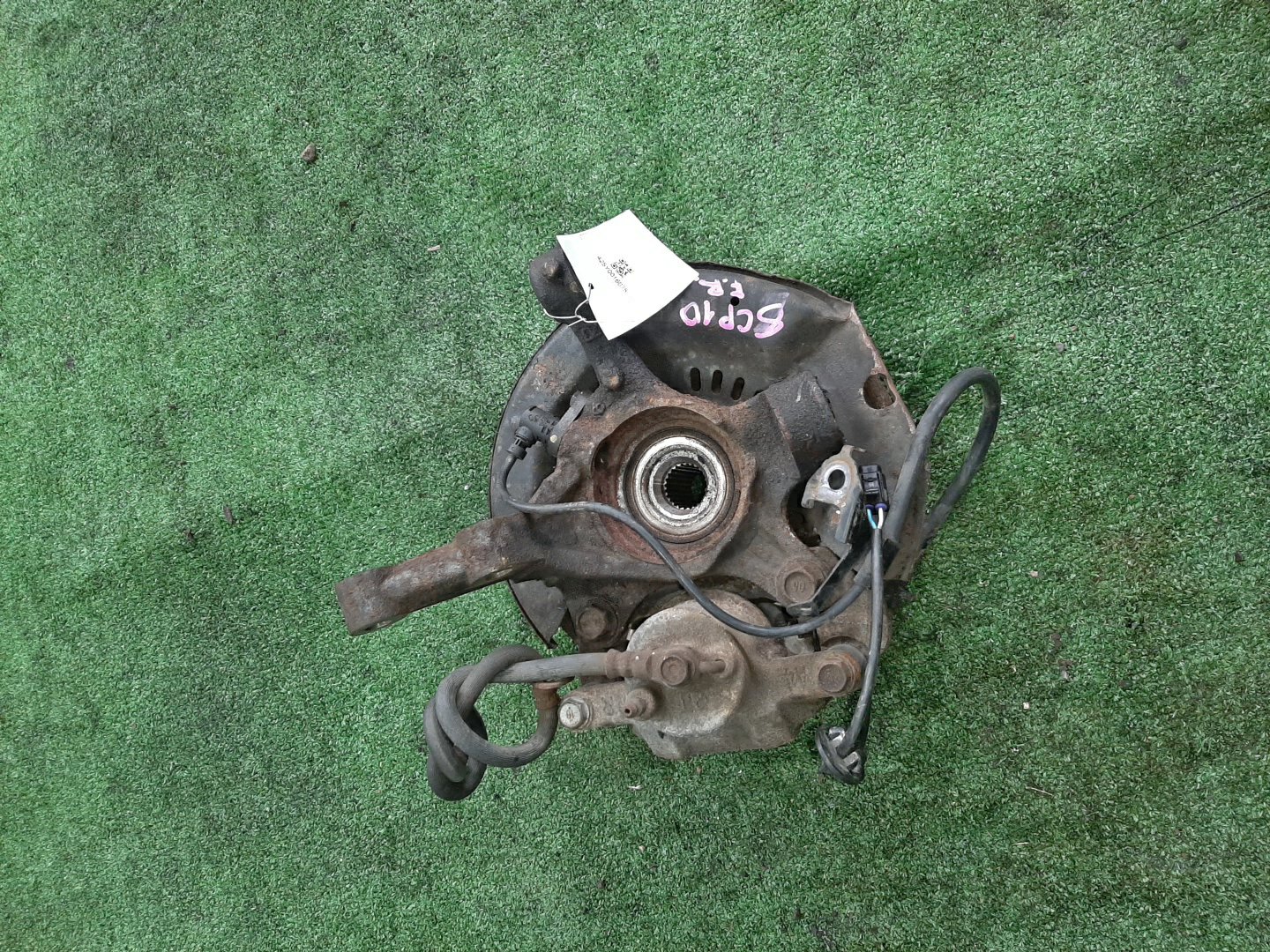 Ступица правая передняя TOYOTA PLATZ, VITZ SCP11, SCP10, SCP13 1SZ-FE, 2SZ-FE 3 ракурс