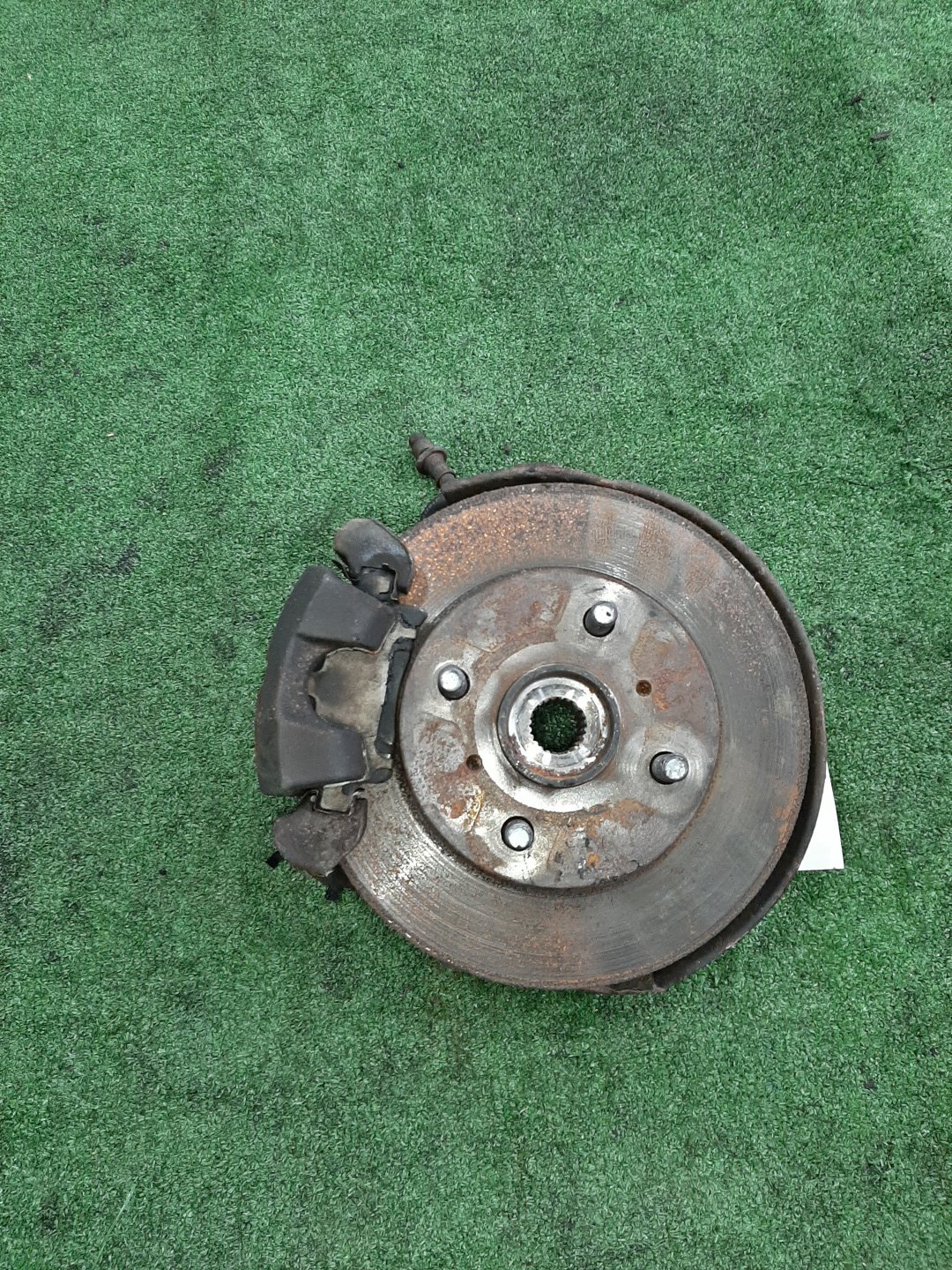 Ступица левая передняя TOYOTA PLATZ, VITZ SCP11, SCP10, SCP13 1SZ-FE, 2SZ-FE 1 ракурс