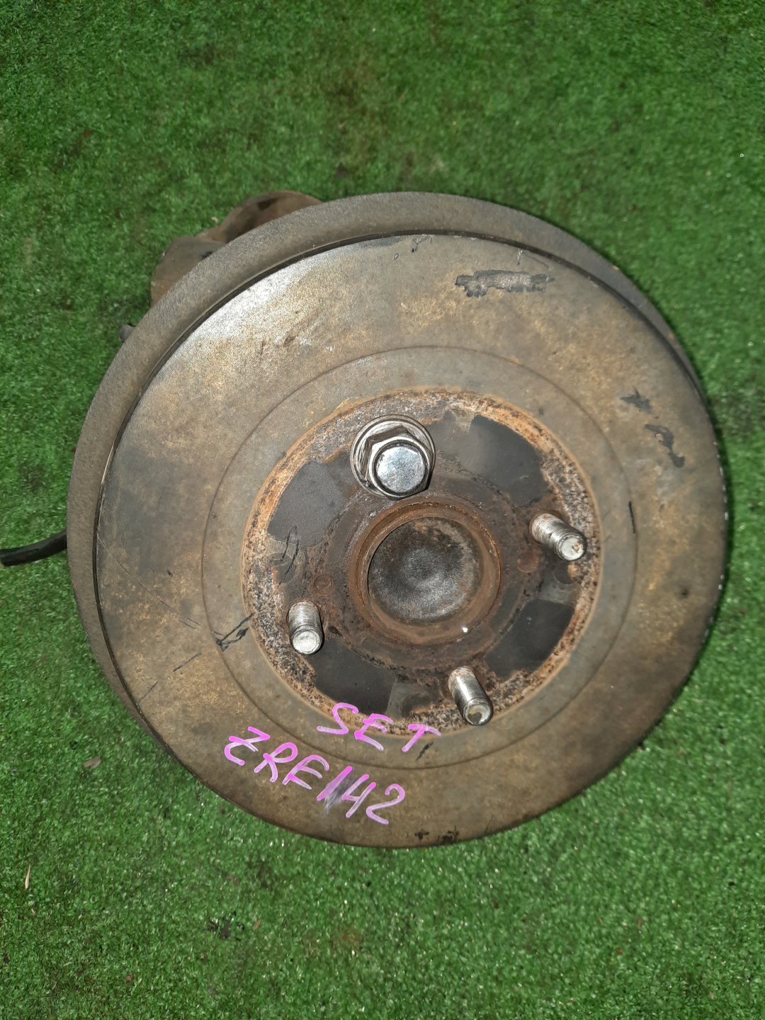 Ступица правая задняя TOYOTA AXIO, COROLLA FIELDER, COROLLA  AXIO, FIELDER NZE141, ZRE142, ZRE142G, NZE141G 1NZ-FE, 2ZR-FAE, 2ZR-FE 1 ракурс