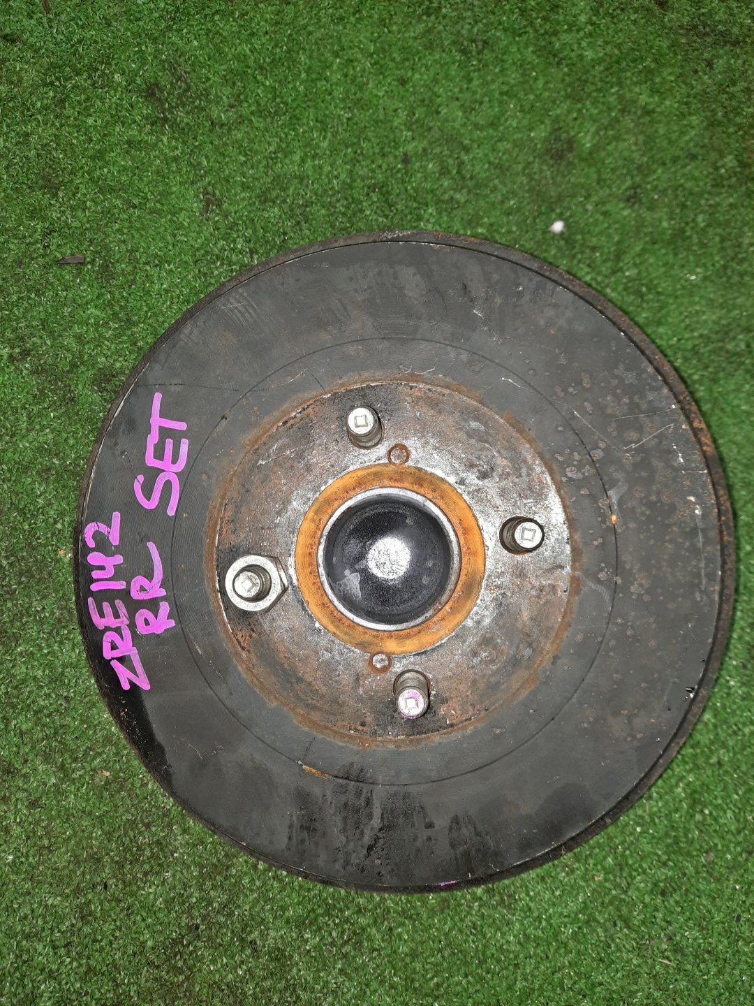 Ступица правая задняя TOYOTA AXIO, COROLLA FIELDER, COROLLA  AXIO, FIELDER NZE141, ZRE142, ZRE142G, NZE141G 1NZ-FE, 2ZR-FAE, 2ZR-FE 1 ракурс