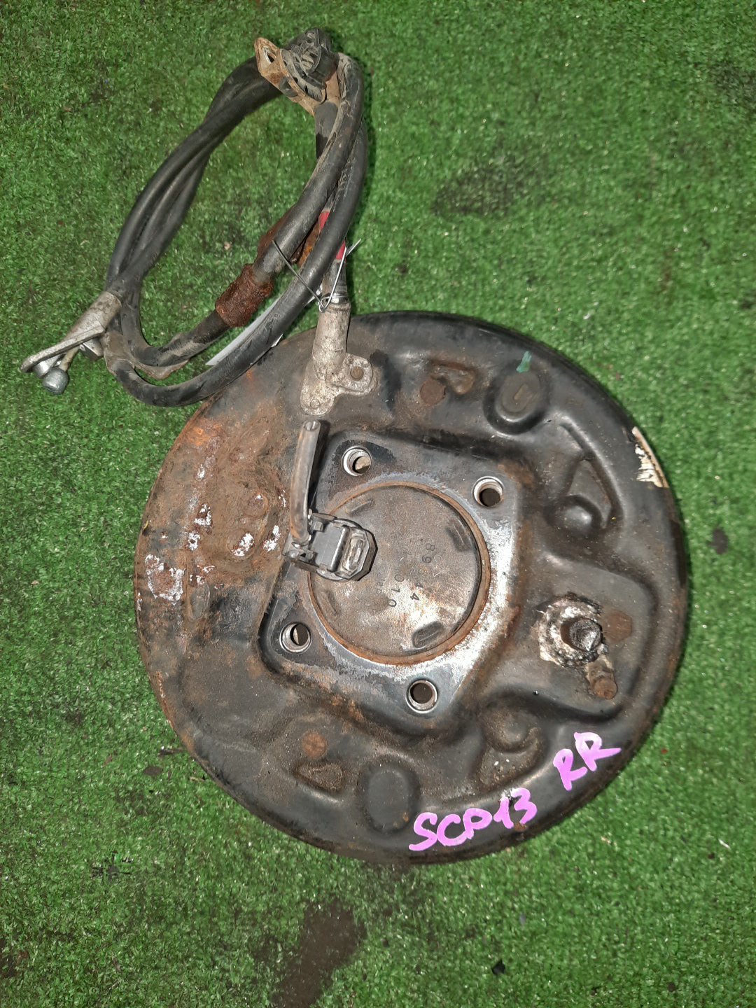 Ступица правая задняя TOYOTA VITZ SCP13 2SZ-FE 2 ракурс