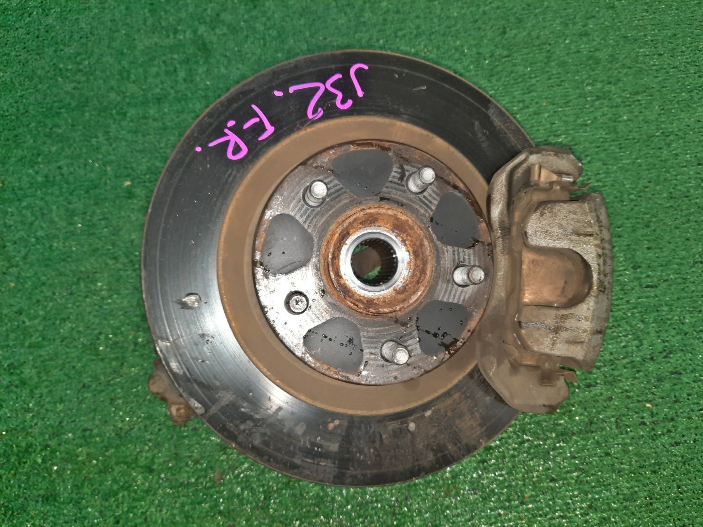 Ступица правая передняя NISSAN TEANA TNJ32, PJ32, J32 QR25DE, VQ35DE, VQ25DE 1 ракурс