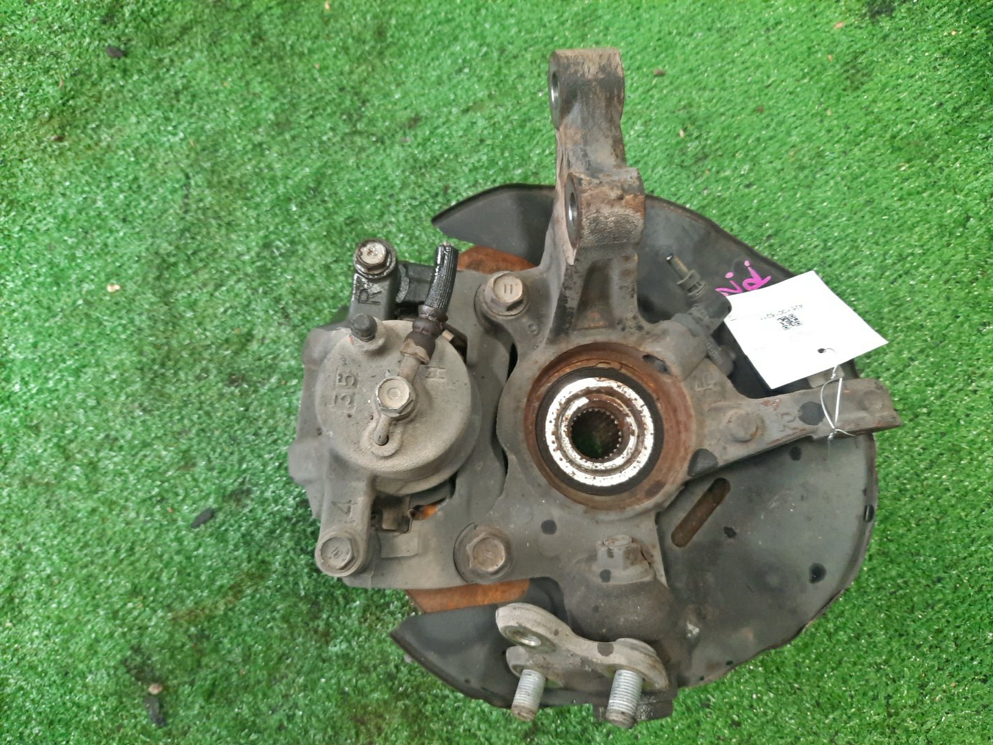 Ступица правая передняя TOYOTA COROLLA, COROLLA SPACIO, COROLLA FIELDER, ALLEX, COROLLA RUNX ZZE122, NZE121N, ZZE122N, ZZE122G 1ZZ-FE, 1NZ-FE 2 ракурс