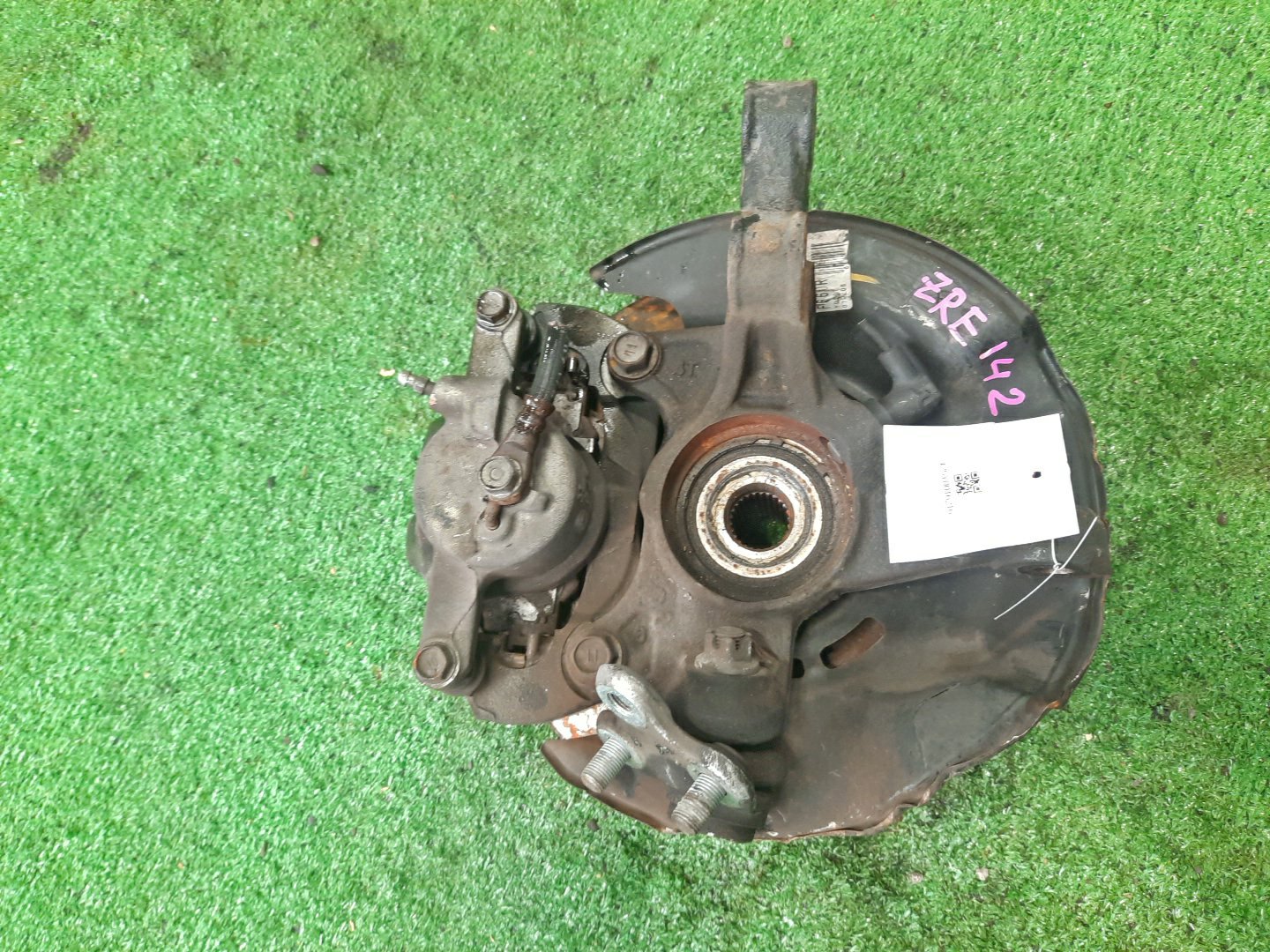 Ступица правая передняя TOYOTA AXIO, COROLLA FIELDER, COROLLA  AXIO, FIELDER NZE141, ZRE142, ZRE142G, NZE141G 1NZ-FE, 2ZR-FAE, 2ZR-FE 2 ракурс