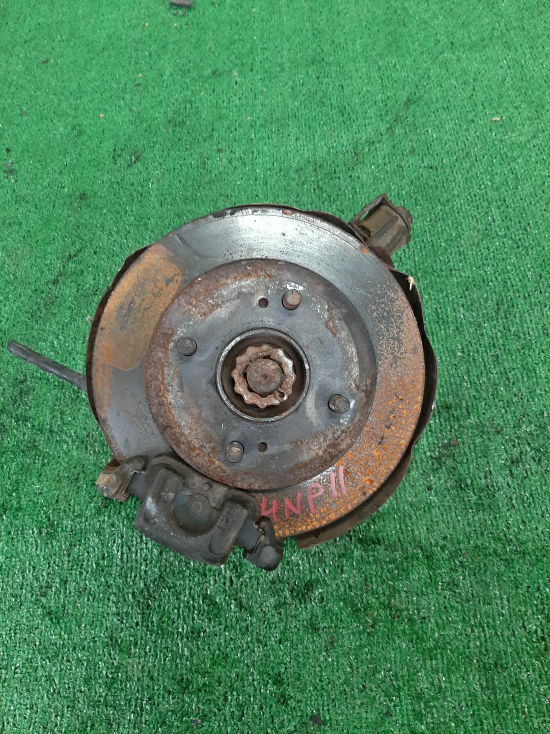 Ступица правая задняя NISSAN BLUEBIRD, PRIMERA ENU14, HNU14, HNP11, WHNP11 SR18DE, SR20DE 1 ракурс