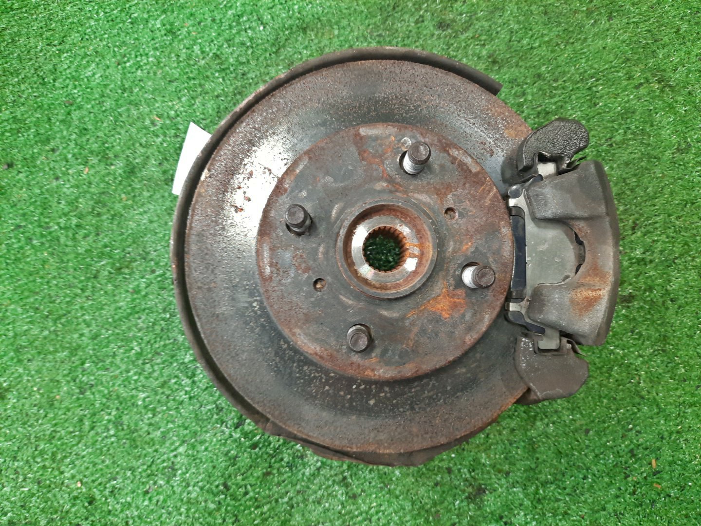Ступица правая передняя TOYOTA PLATZ, VITZ SCP11, SCP10, SCP13 1SZ-FE, 2SZ-FE 1 ракурс