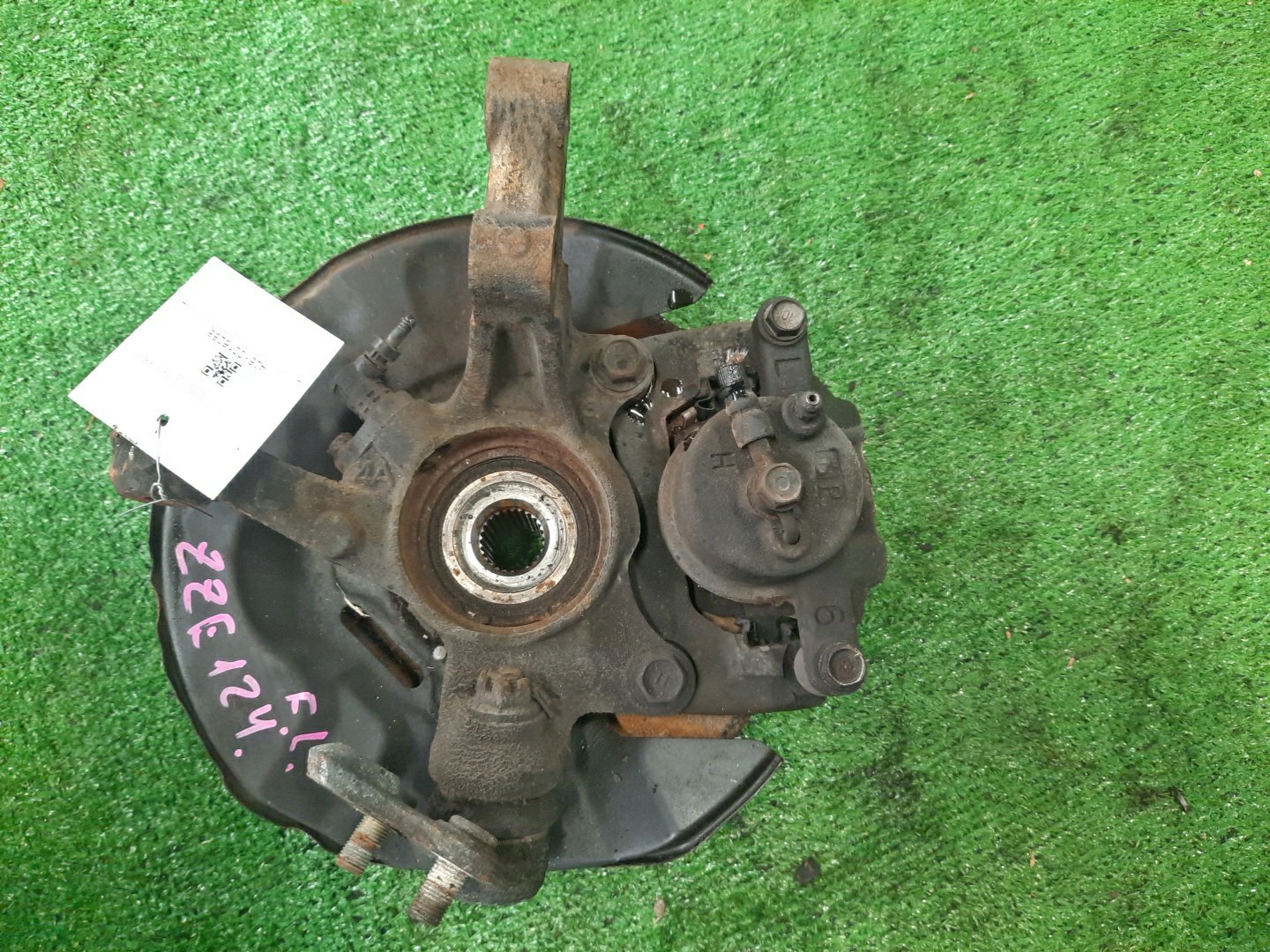 Ступица левая передняя TOYOTA COROLLA, COROLLA SPACIO, COROLLA FIELDER, ALLEX, COROLLA RUNX ZZE124, NZE124, ZZE124N, ZZE124G, NZE124G 1ZZ-FE, 1NZ-FE 2 ракурс