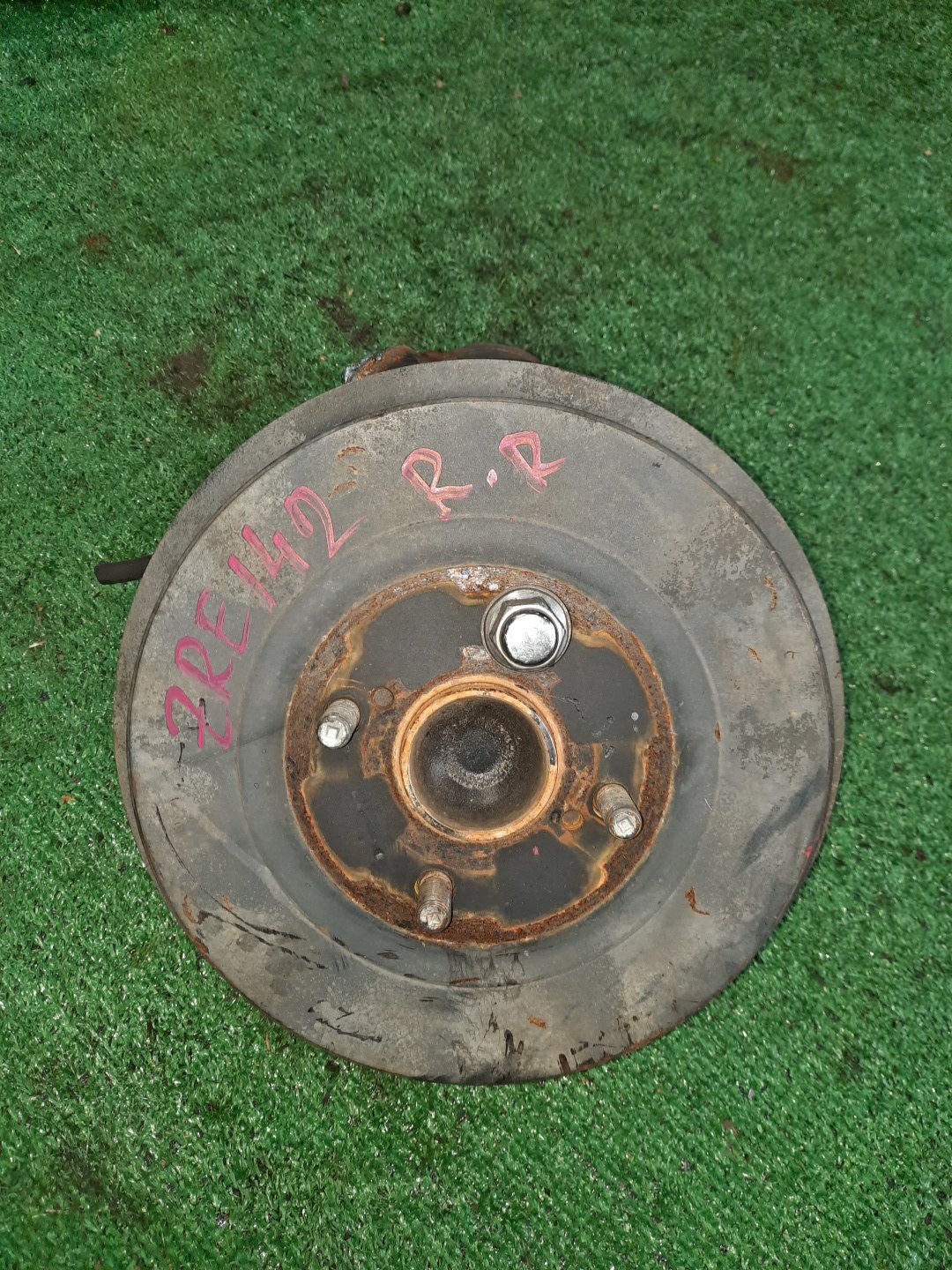 Ступица правая задняя TOYOTA AXIO, COROLLA FIELDER, COROLLA  AXIO, FIELDER NZE141, ZRE142, ZRE142G, NZE141G 1NZ-FE, 2ZR-FAE, 2ZR-FE 1 ракурс