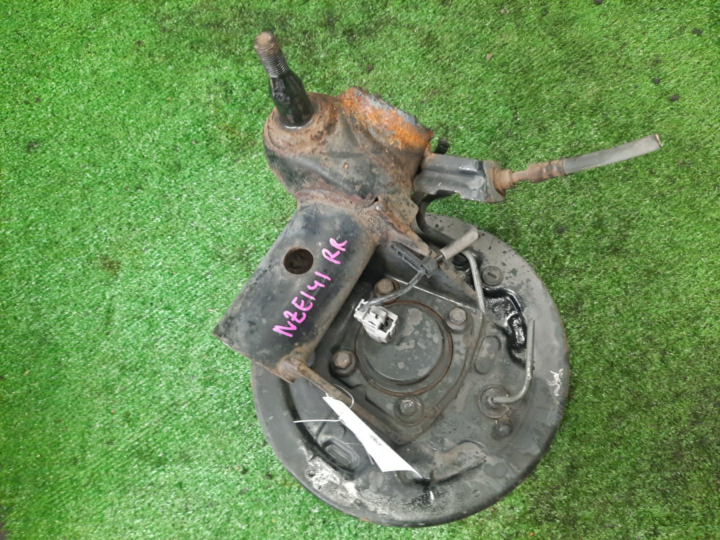 Ступица правая задняя TOYOTA AXIO, COROLLA FIELDER, COROLLA  AXIO, FIELDER NZE141, ZRE142, ZRE142G, NZE141G 1NZ-FE, 2ZR-FAE, 2ZR-FE 2 ракурс