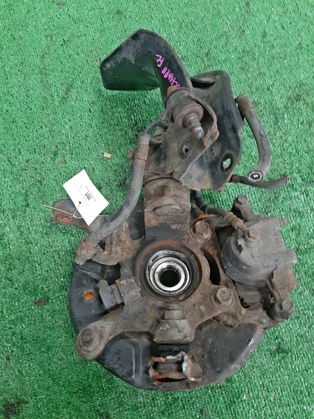 Ступица левая передняя NISSAN BLUEBIRD, PRIMERA ENU14, HNU14, HNP11, WHNP11 SR18DE, SR20DE 1 ракурс