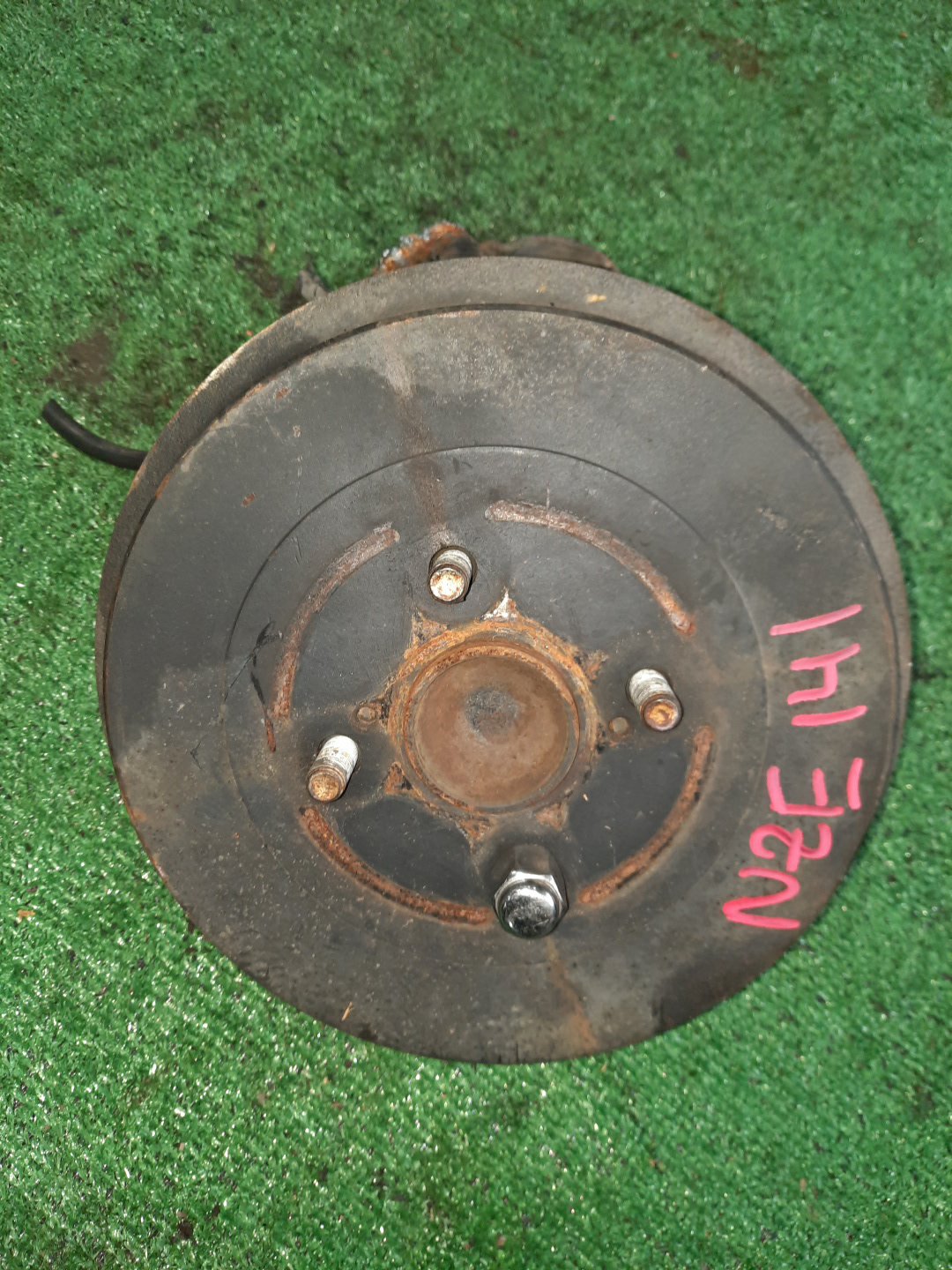 Ступица правая задняя TOYOTA AXIO, COROLLA FIELDER, COROLLA  AXIO, FIELDER NZE141, ZRE142, ZRE142G, NZE141G 1NZ-FE, 2ZR-FAE, 2ZR-FE 1 ракурс