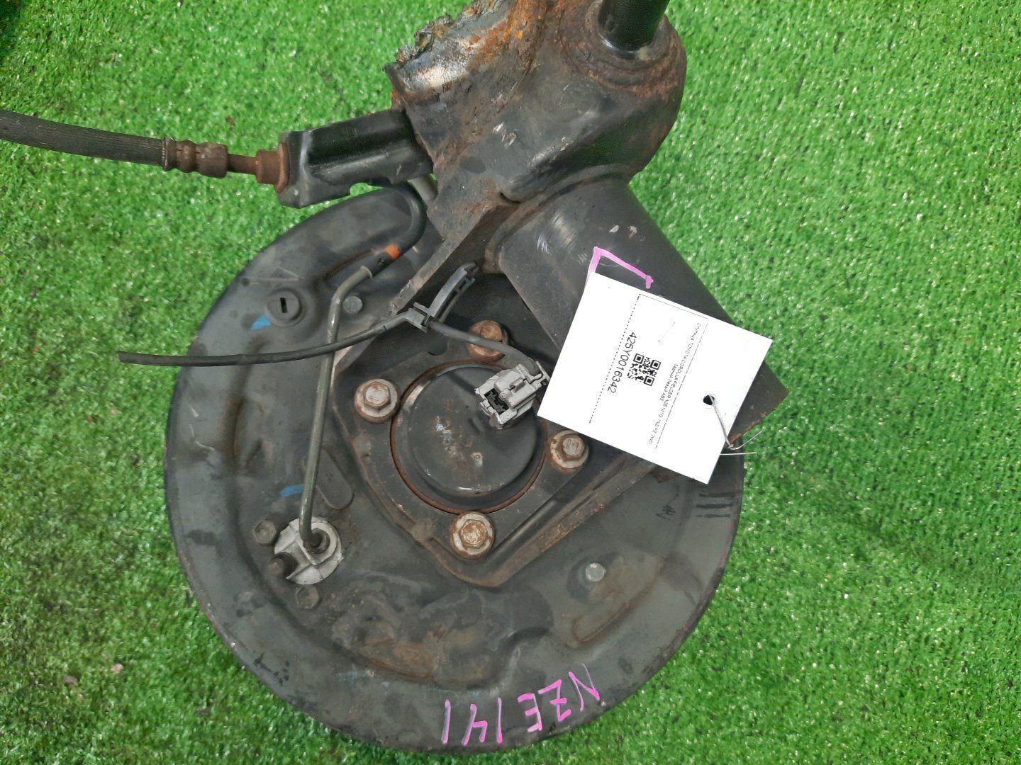Ступица левая задняя TOYOTA AXIO, COROLLA FIELDER, COROLLA  AXIO, FIELDER NZE141, ZRE142, ZRE142G, NZE141G 1NZ-FE, 2ZR-FAE, 2ZR-FE 2 ракурс