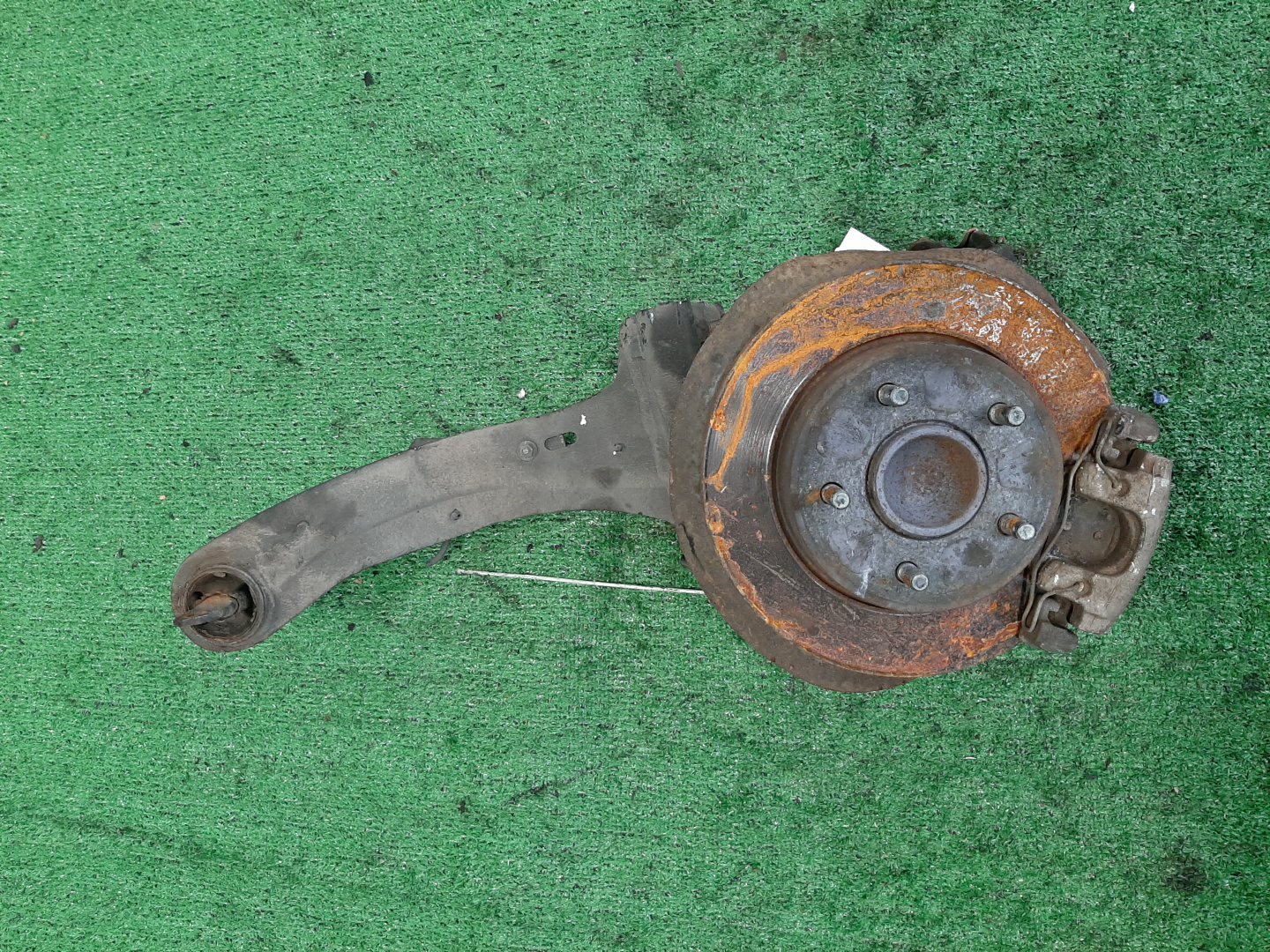 Ступица правая задняя  MAZDA AXELA BK5P, BK3P, BKEP ZY-VE, L3-VE, LF-VE, LF-DE 1 ракурс