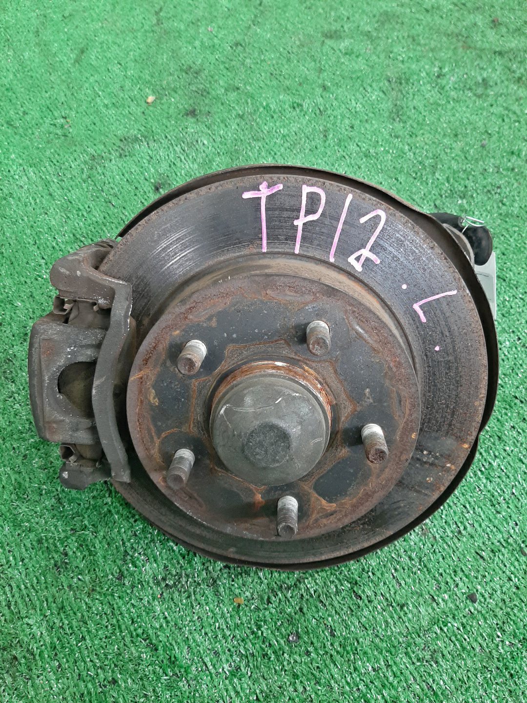 Ступица левая задняя NISSAN PRIMERA P12, QP12, TP12, HP12, RP12, WTP12, WHP12, WRP12 QR20DE, QG18DE, SR20VE, QR25DD 1 ракурс