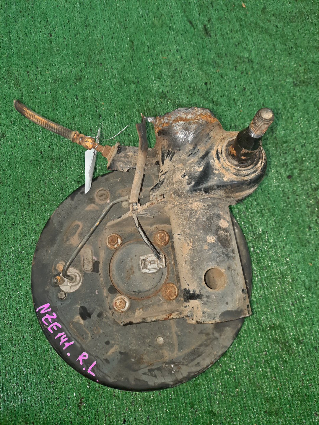 Ступица левая задняя TOYOTA AXIO, COROLLA FIELDER, COROLLA  AXIO, FIELDER NZE141, ZRE142, ZRE142G, NZE141G 1NZ-FE, 2ZR-FAE, 2ZR-FE 2 ракурс