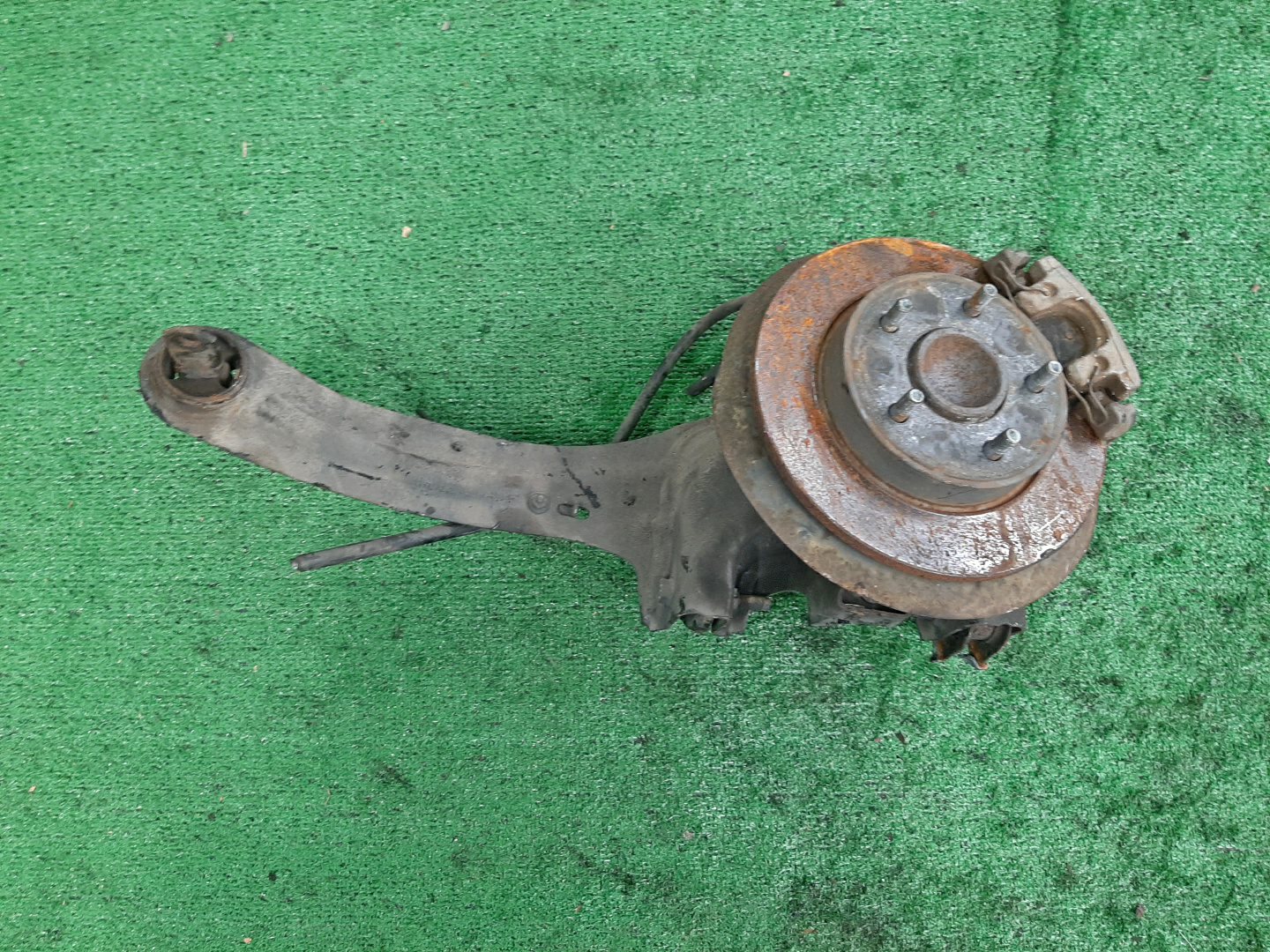 Ступица левая задняя  MAZDA AXELA BK5P, BK3P, BKEP ZY-VE, L3-VE, LF-VE, LF-DE 1 ракурс