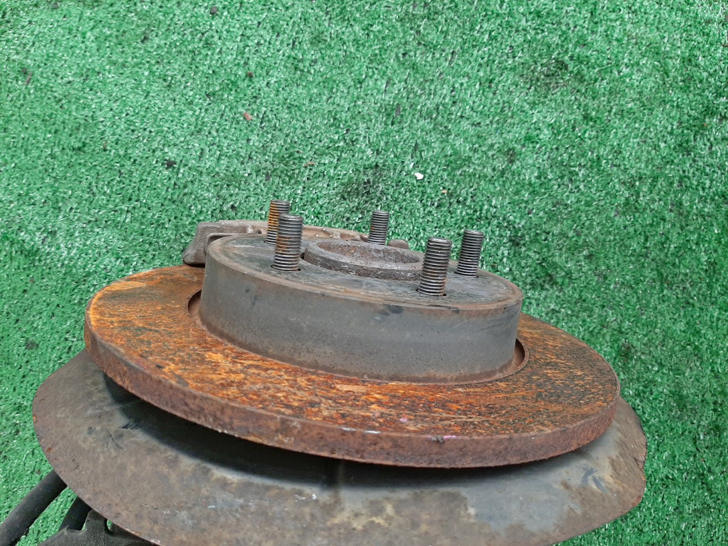 Ступица левая задняя MAZDA AXELA BK5P, BK3P, BKEP ZY-VE, L3-VE, LF-VE, LF-DE 2 ракурс