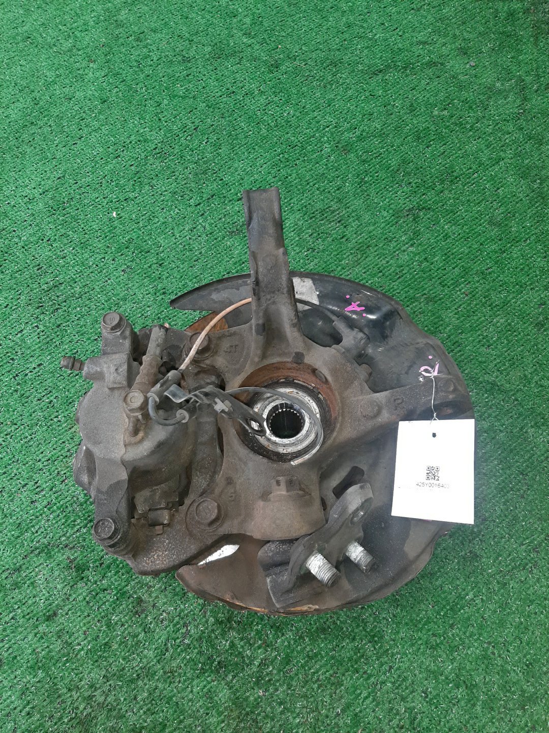 Ступица правая передняя TOYOTA AXIO, COROLLA FIELDER, COROLLA  AXIO, FIELDER NZE141, ZRE142, ZRE142G, NZE141G 1NZ-FE, 2ZR-FAE, 2ZR-FE 3 ракурс