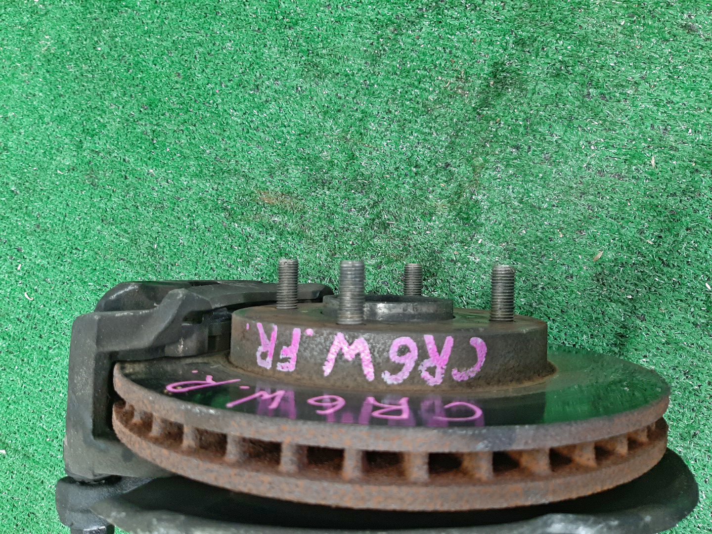 Ступица правая передняя MITSUBISHI DION CR6W, CR9W, CR5W 4G94, 4G63, 4G93 2 ракурс