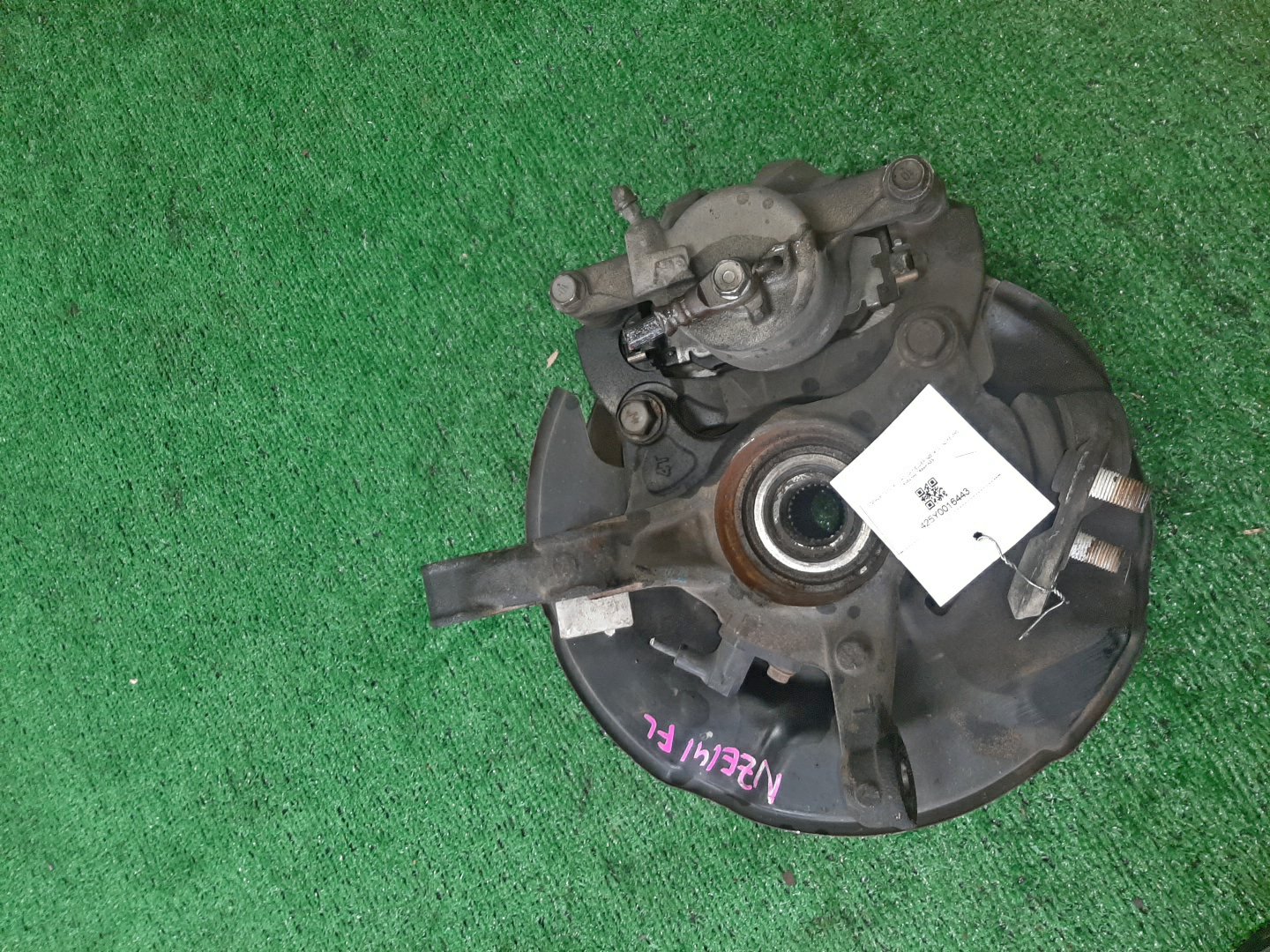 Ступица левая передняя TOYOTA AXIO, COROLLA FIELDER, COROLLA  AXIO, FIELDER NZE141, ZRE142, ZRE142G, NZE141G 1NZ-FE, 2ZR-FAE, 2ZR-FE 3 ракурс