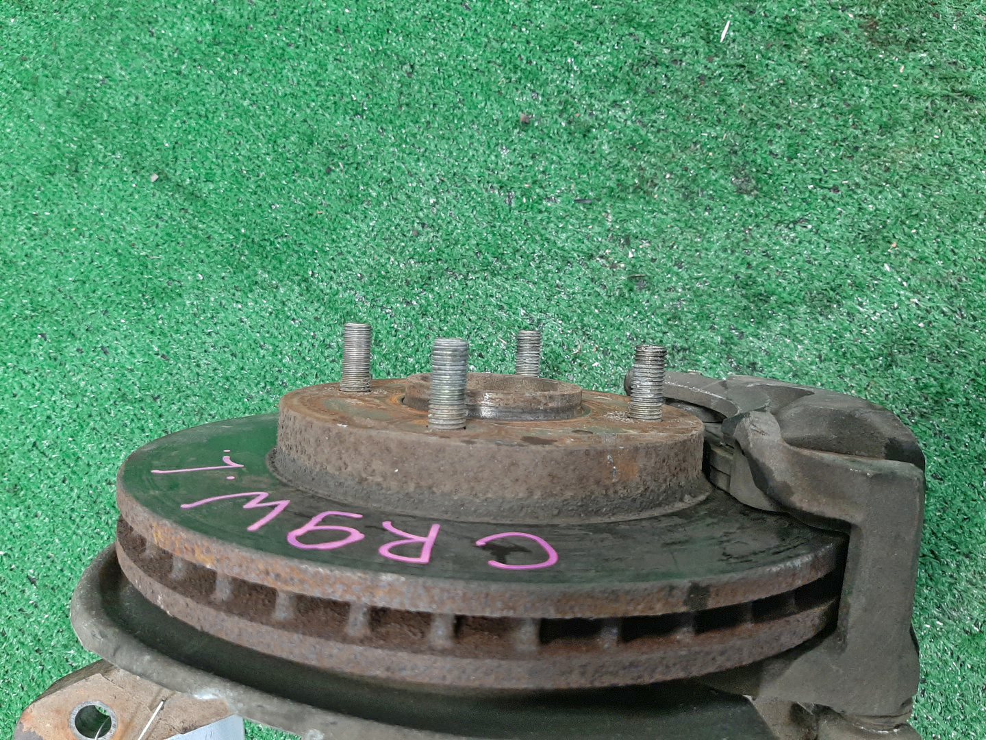 Ступица левая передняя MITSUBISHI DION CR6W, CR9W, CR5W 4G94, 4G63, 4G93 2 ракурс