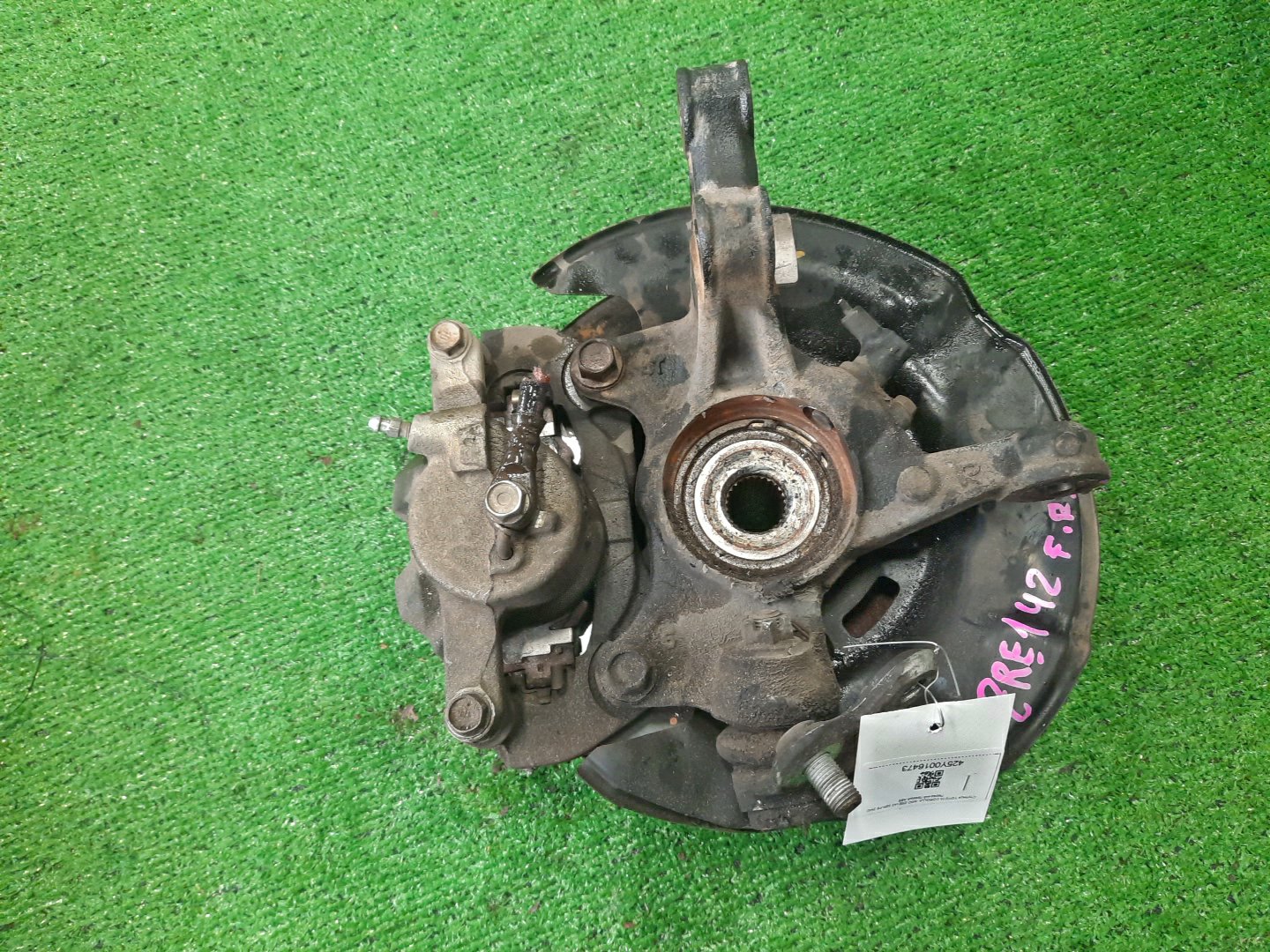 Ступица правая передняя TOYOTA AXIO, COROLLA FIELDER, COROLLA  AXIO, FIELDER NZE141, ZRE142, ZRE142G, NZE141G 1NZ-FE, 2ZR-FAE, 2ZR-FE 2 ракурс