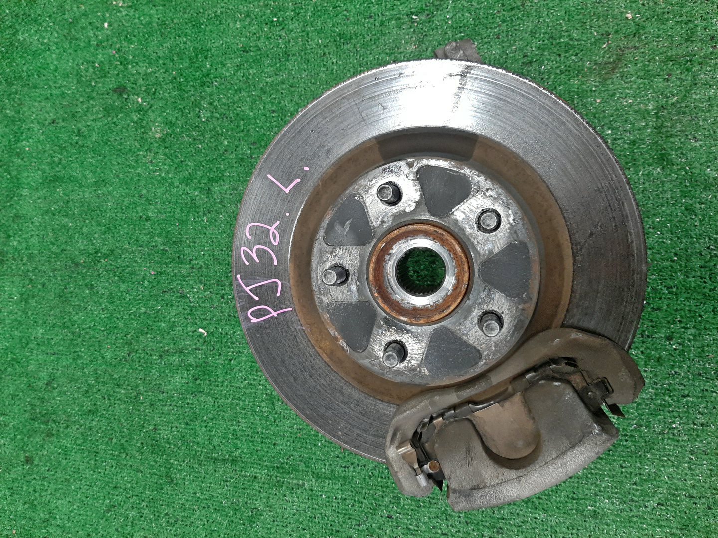 Ступица левая передняя NISSAN TEANA TNJ32, PJ32, J32 QR25DE, VQ35DE, VQ25DE 1 ракурс