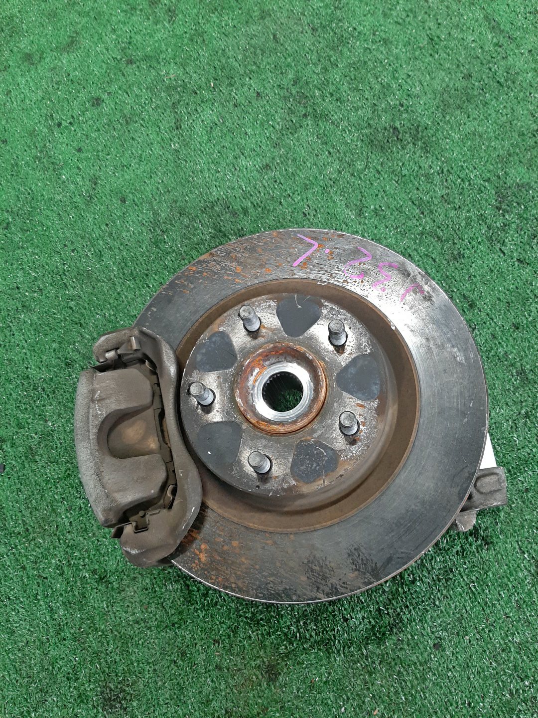Ступица левая передняя NISSAN TEANA TNJ32, PJ32, J32 QR25DE, VQ35DE, VQ25DE 3 ракурс